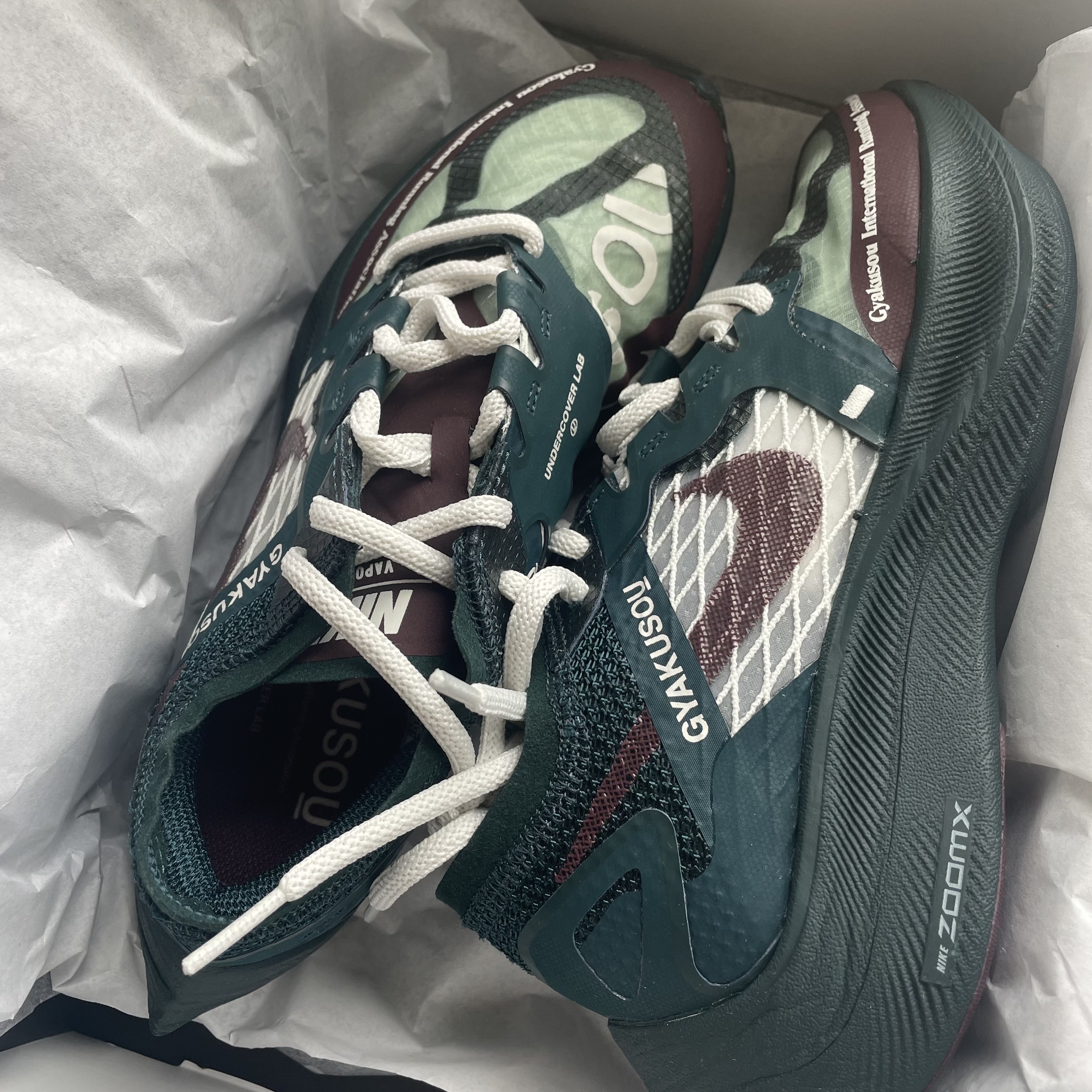 Nike x Undercover Gyakusou ZoomX VaporFly Next% Midnight Spruce 착용 스타일