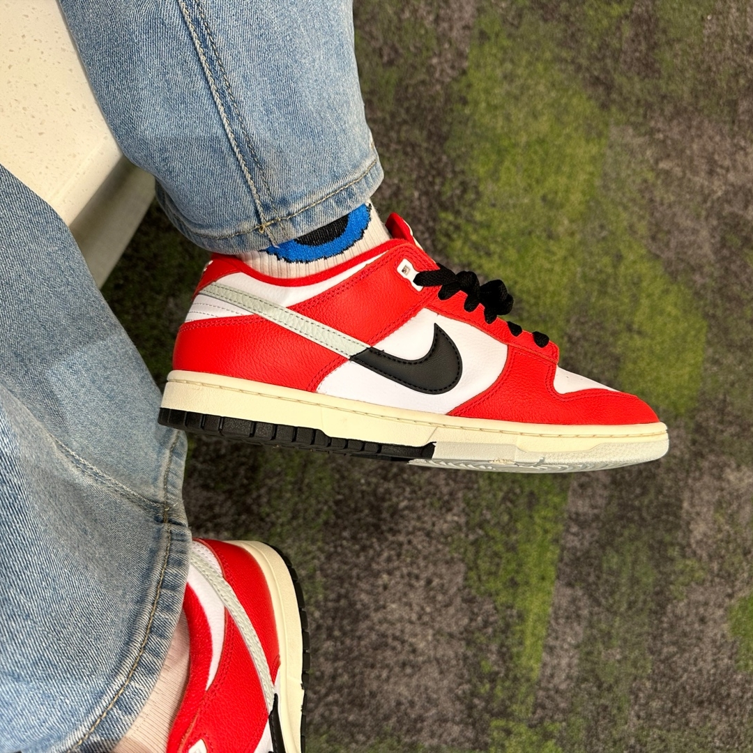 Nike Dunk Low Retro PRM University Red Black 착용 스타일 - 1