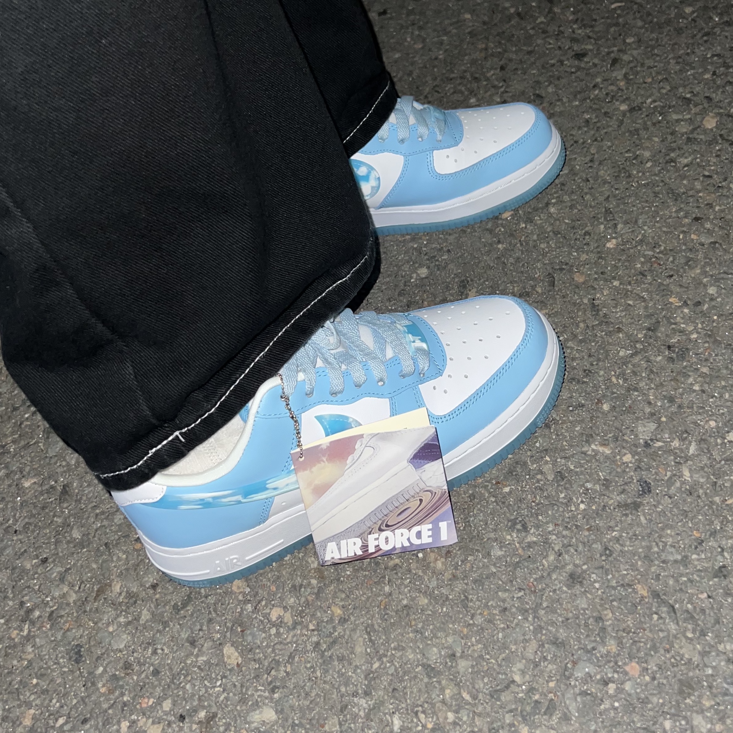 (W) Nike Air Force 1 '07 LX Celestine Blue 착용 스타일 - 3