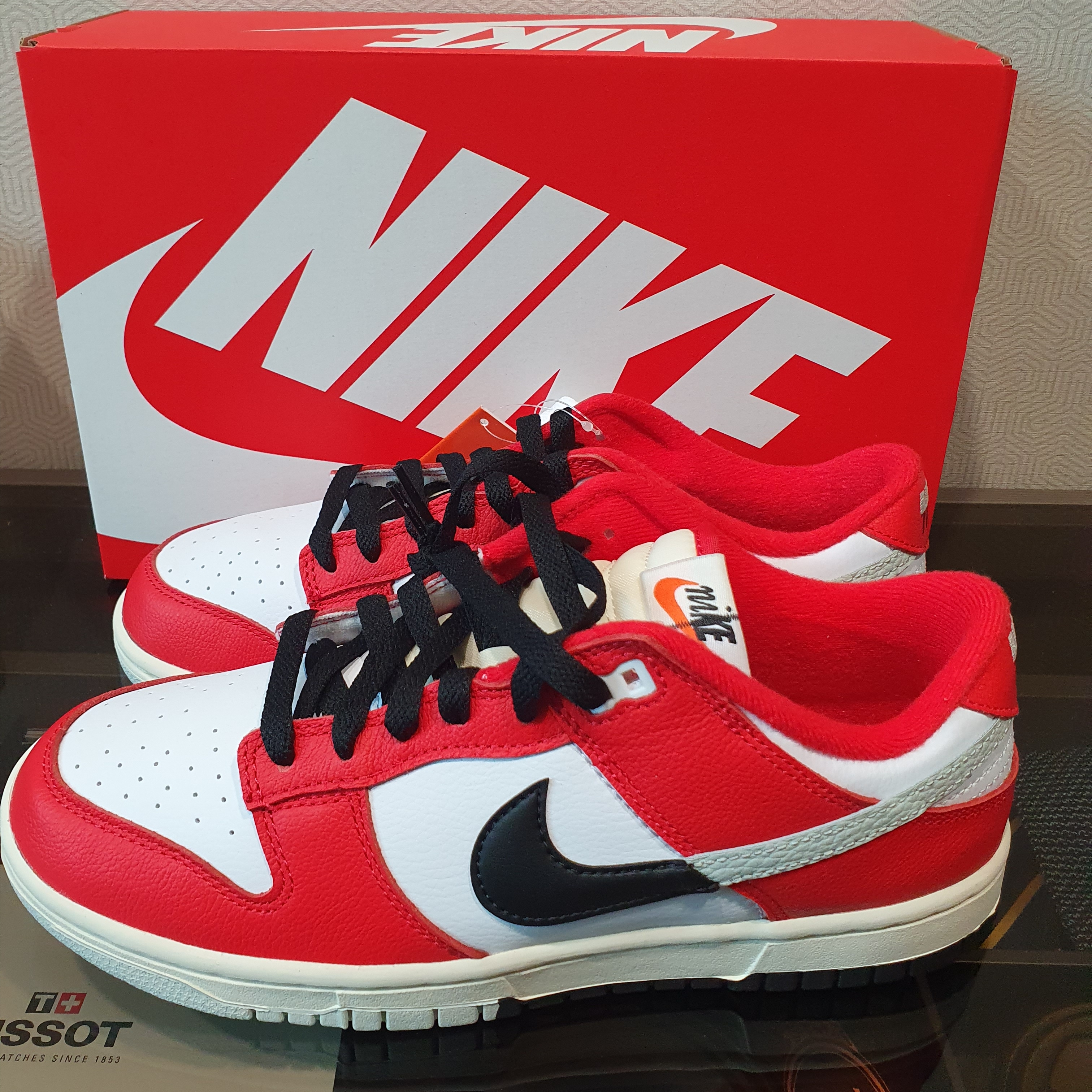 Nike Dunk Low Retro PRM University Red Black 착용 스타일 - 2