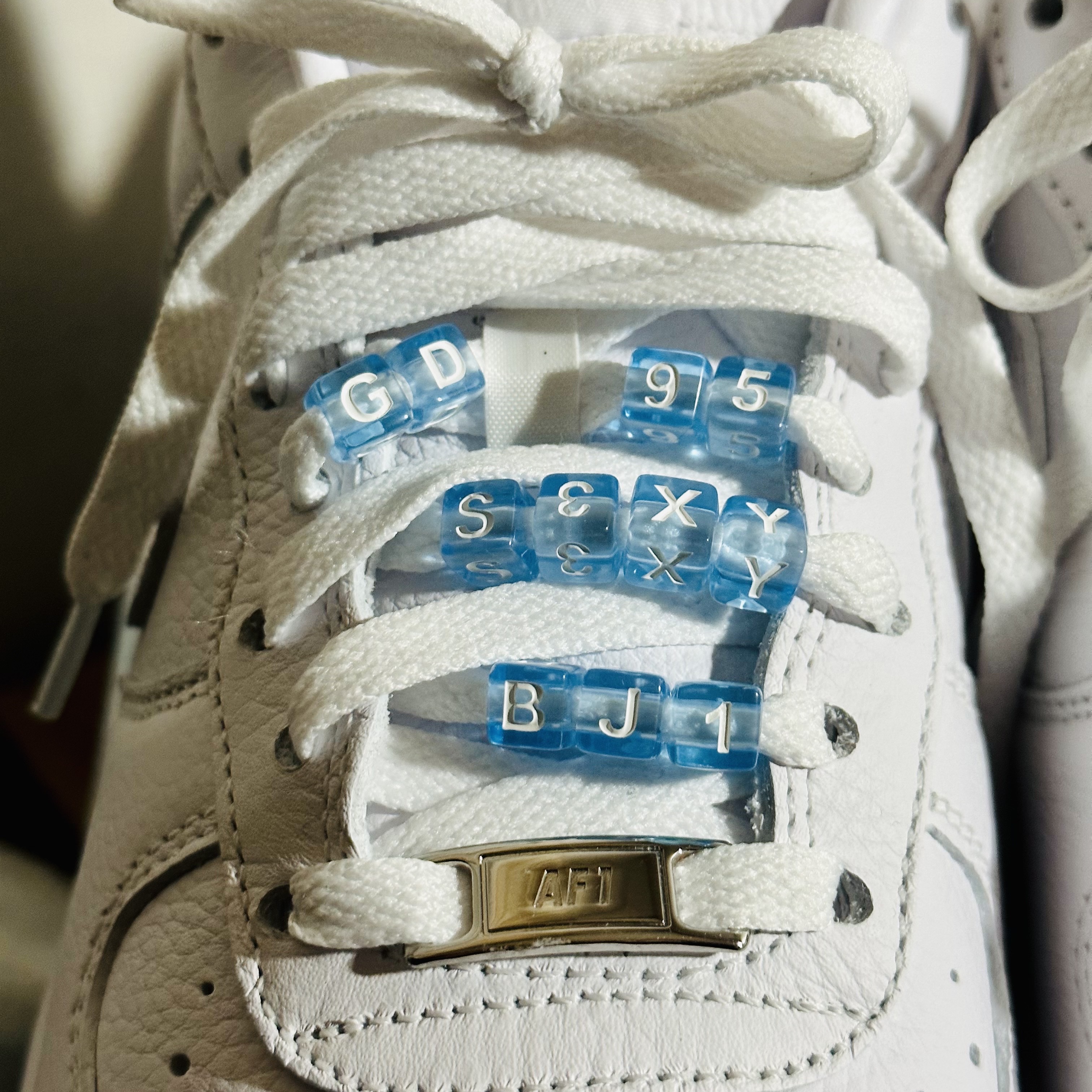 Nike x Drake Nocta Air Force 1 Low SP Certified Lover Boy White 착용 스타일 - 3