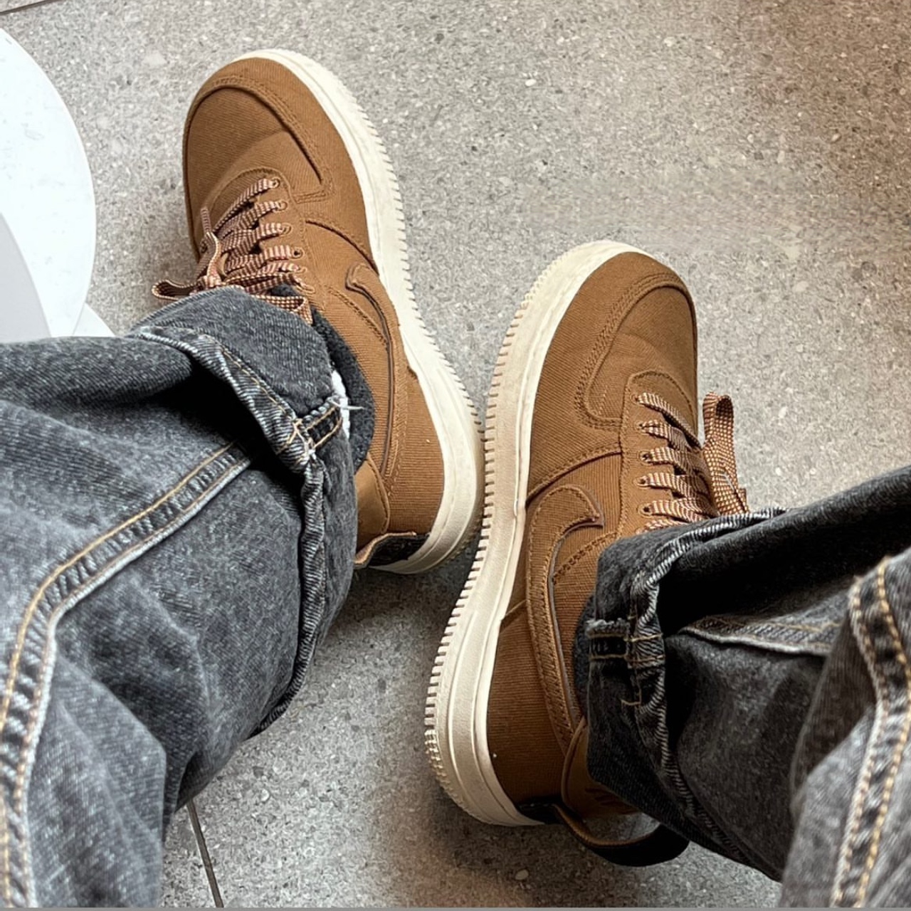 Nike x Carhartt WIP Air Force 1 Low Ale Brown, (GS) Nike x Carhartt WIP Air Force 1 Low Ale Brown 착용 스타일
