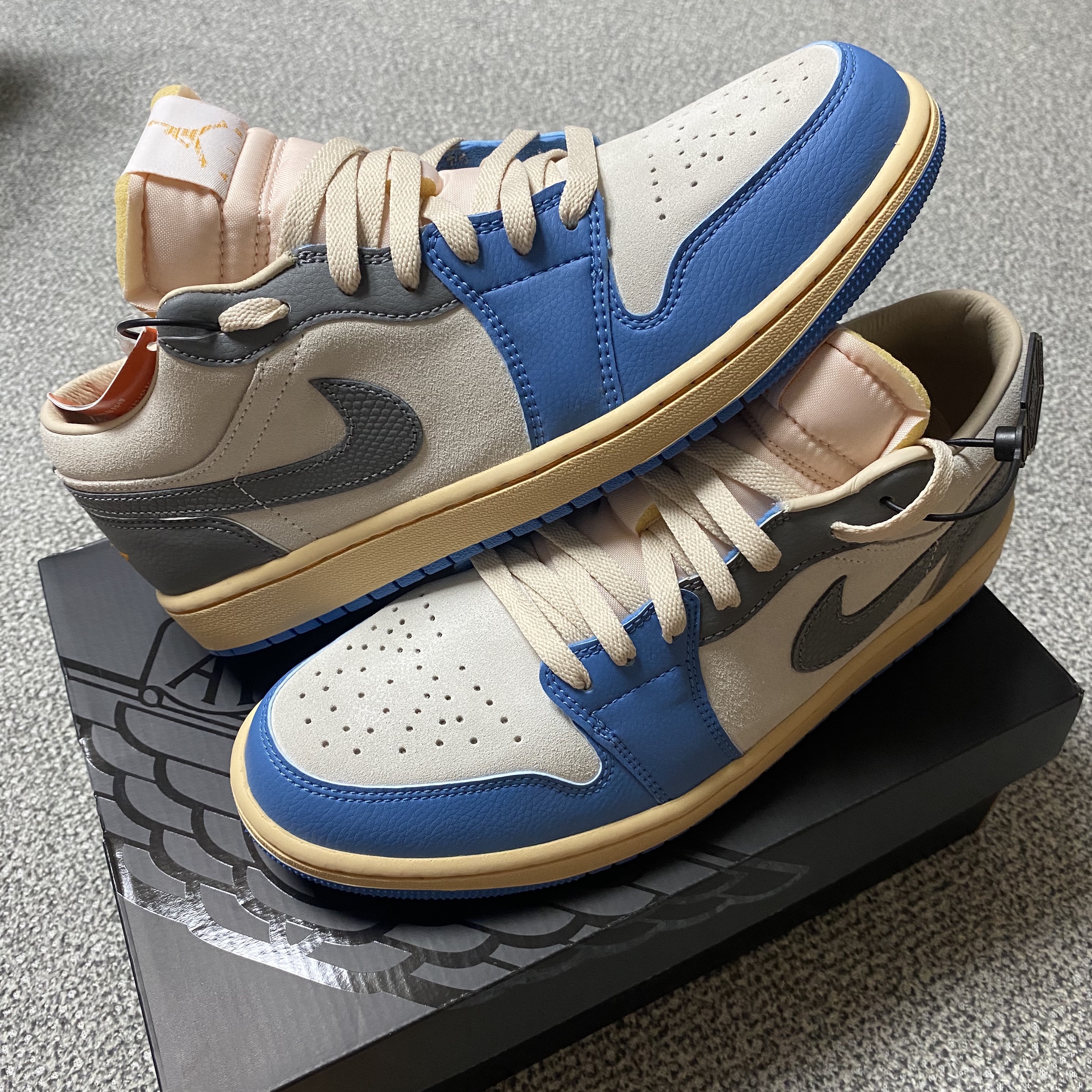 Jordan 1 Low SE Tokyo 96 착용 스타일 - 2