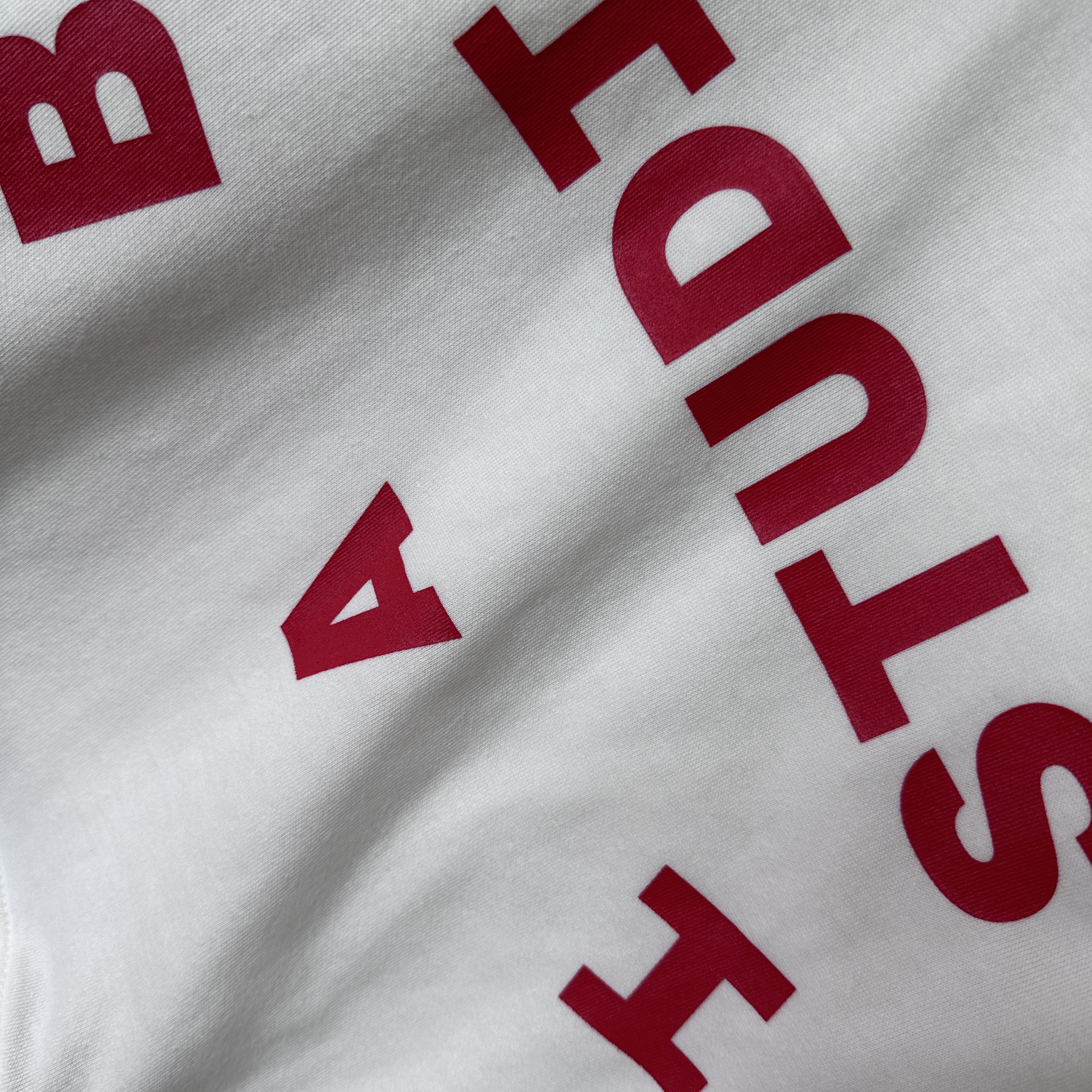 IAB Studio x Netflix SS T-Shirt White 착용 스타일