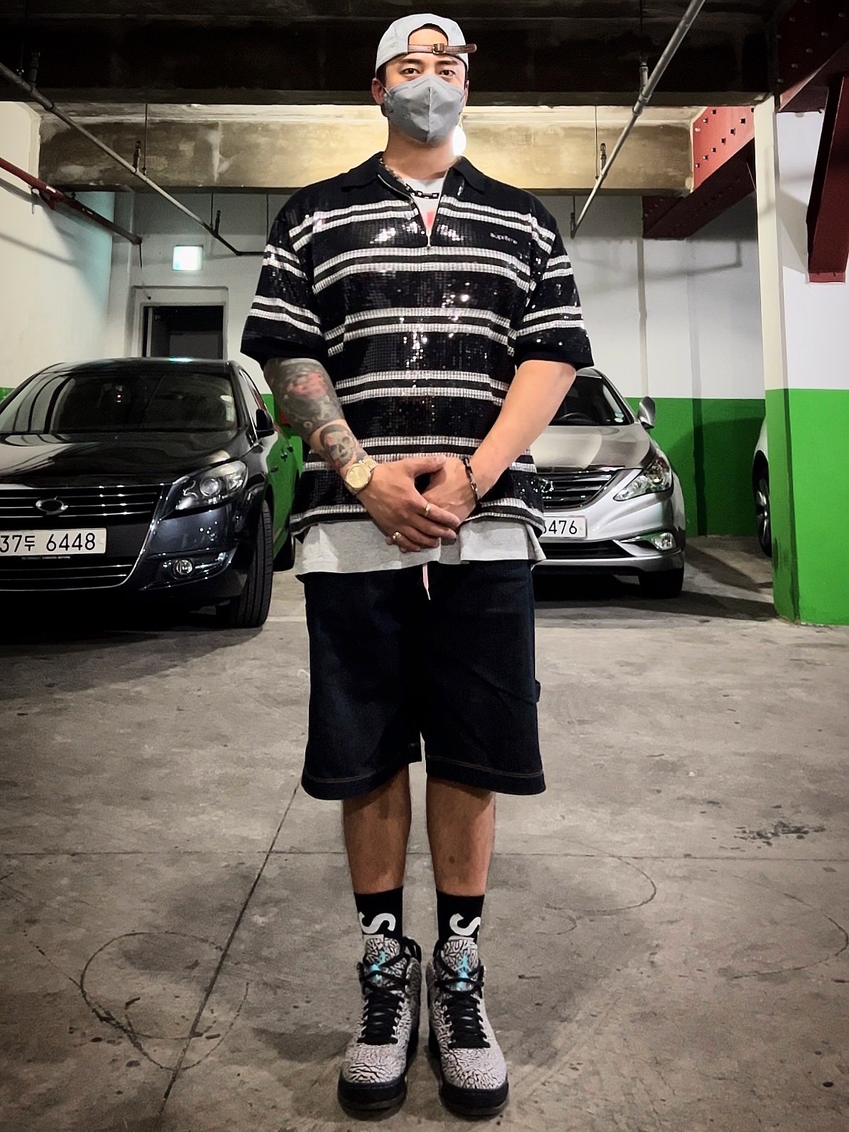 Supreme Washed Chino Twill Camp Cap Grey - 22SS, Supreme Don’t Fuck Around T-Shirt Heather Grey - 22FW 착용 스타일 - 2