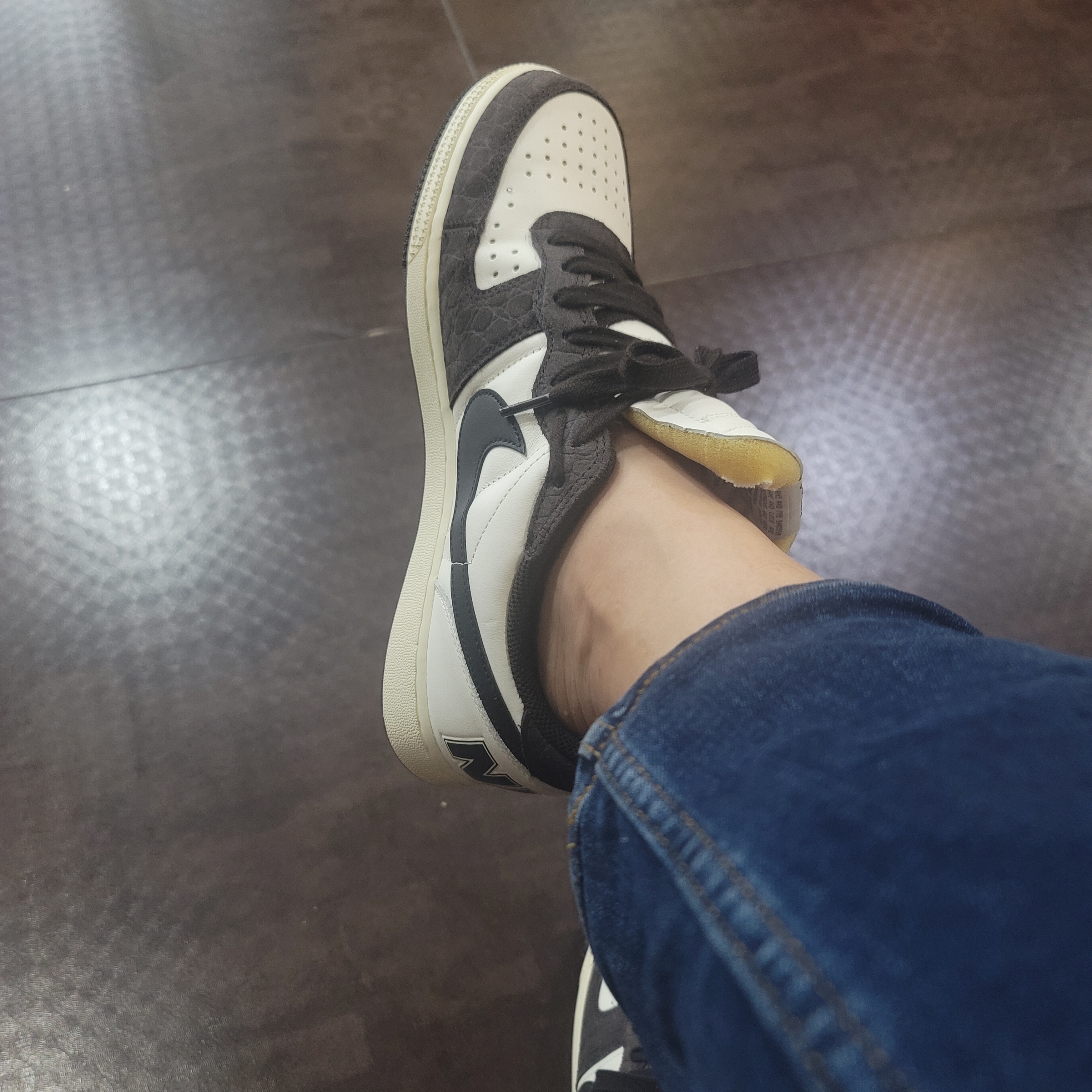 Nike Terminator Low Velvet Brown 착용 스타일 - 1