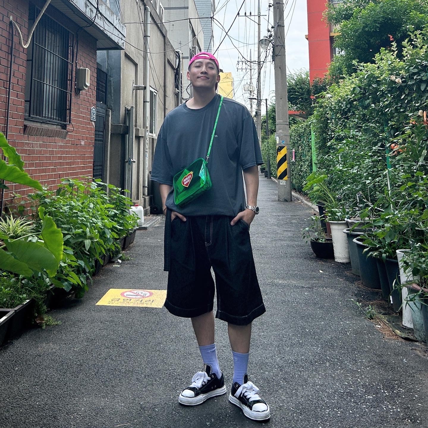 Human Made PVC Pouch Large Green, Maison Mihara Yasuhiro Peterson OG Sole Canvas Low Sneakers Black 착용 스타일 - 1