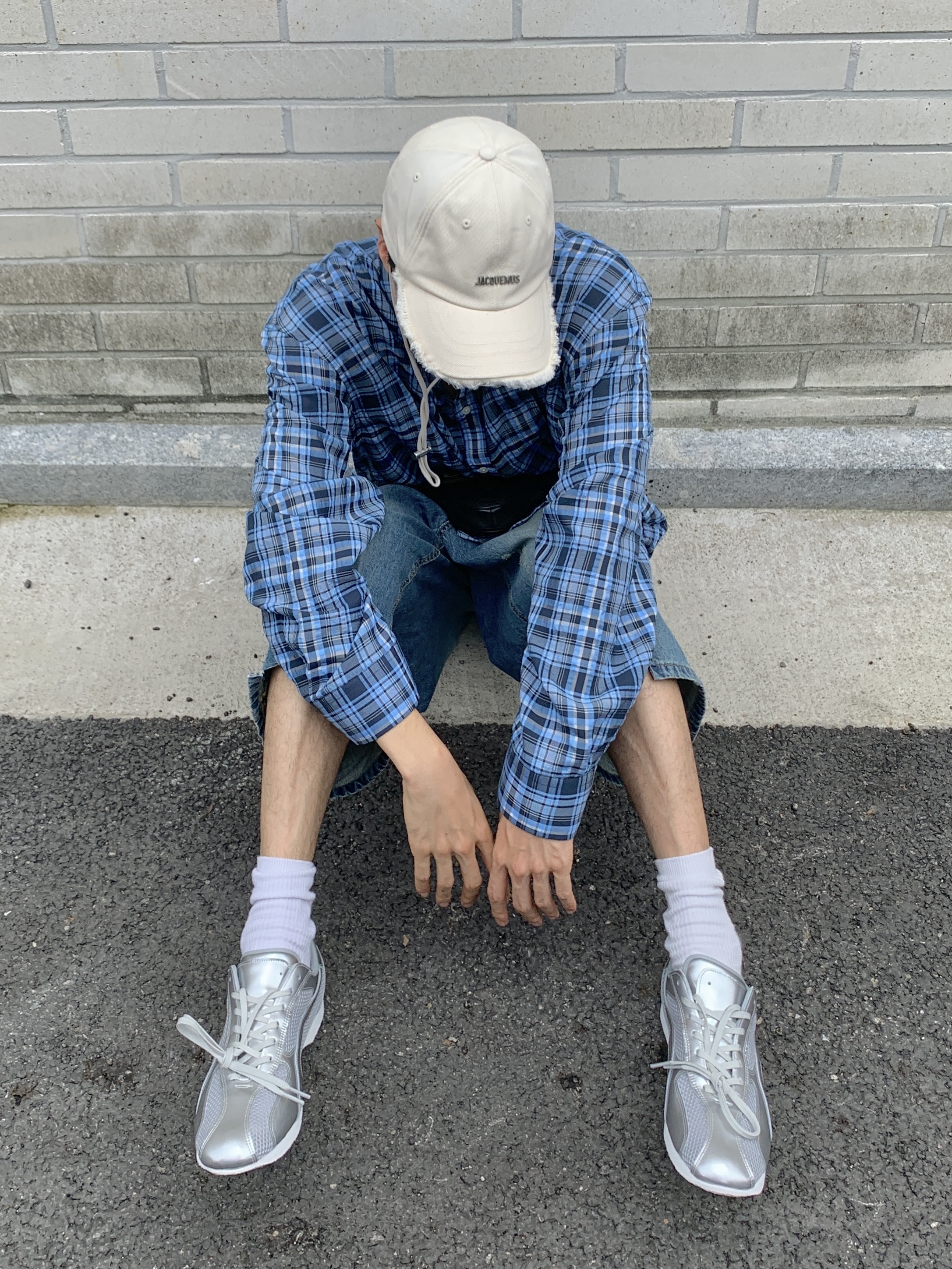 Jacquemus La Casquette Artichaut Fringe Baseball Cap Off White 착용 스타일 - 1