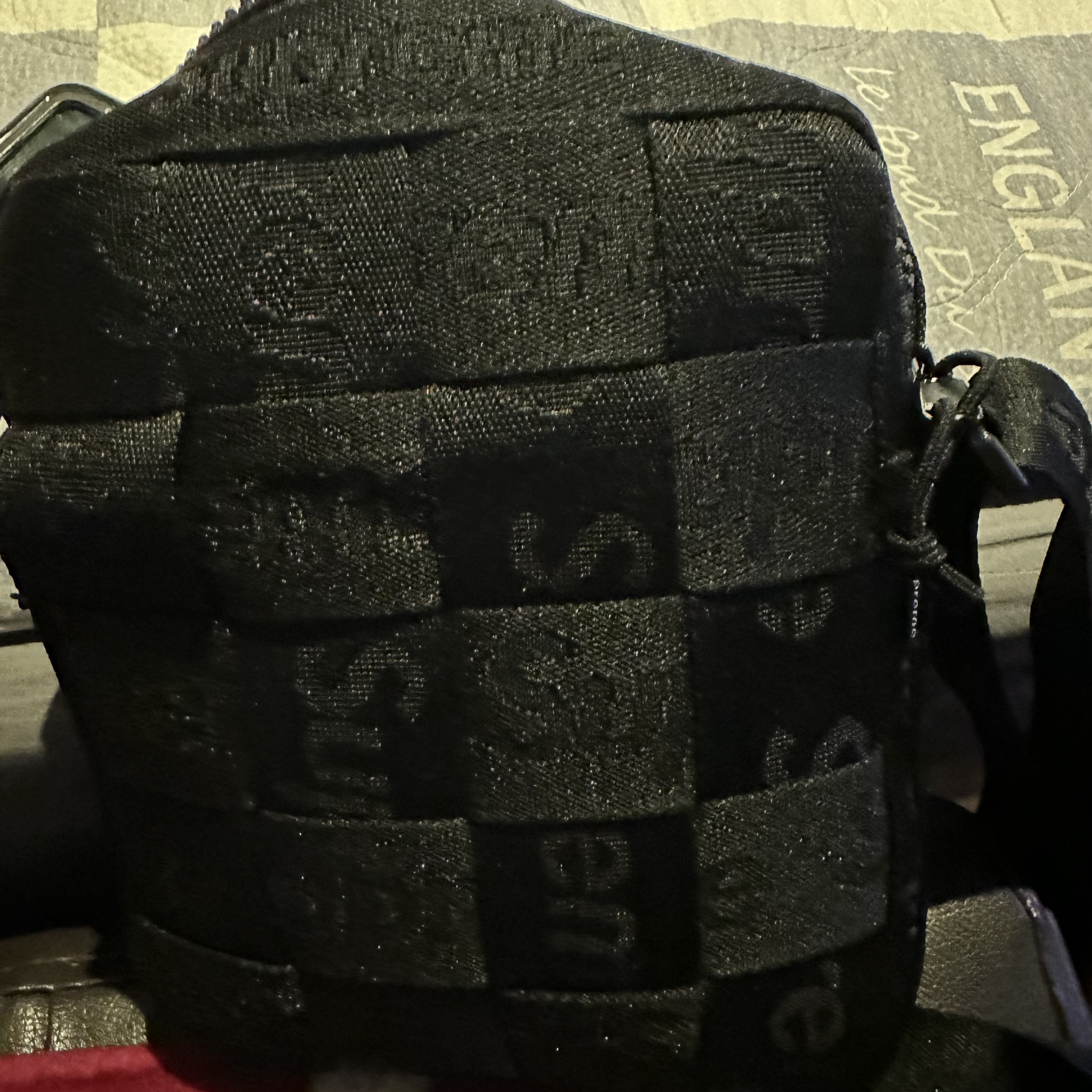 Supreme Woven Shoulder Bag Black - 23SS 착용 스타일