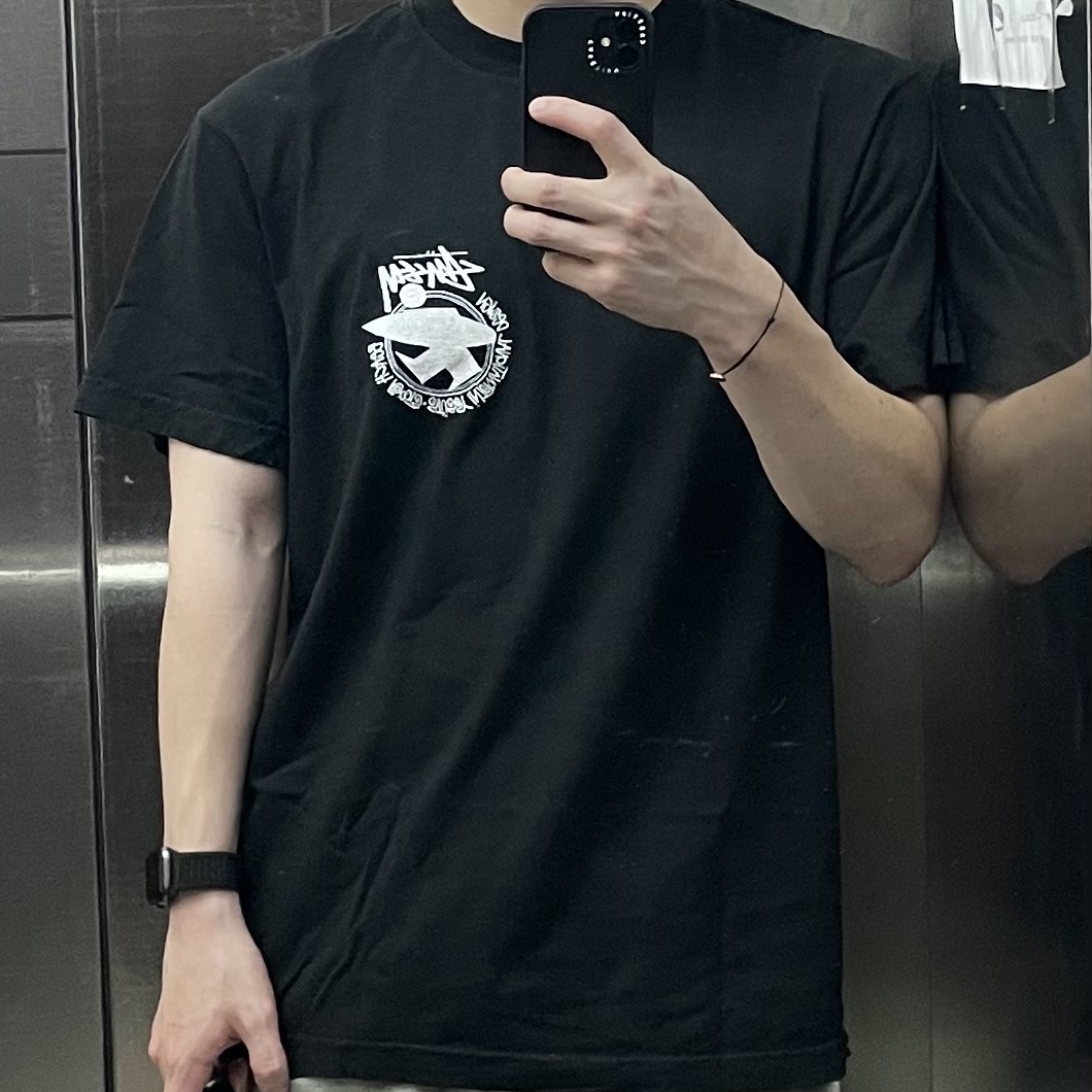 Stussy Beach Roots T-Shirt Black 착용 스타일
