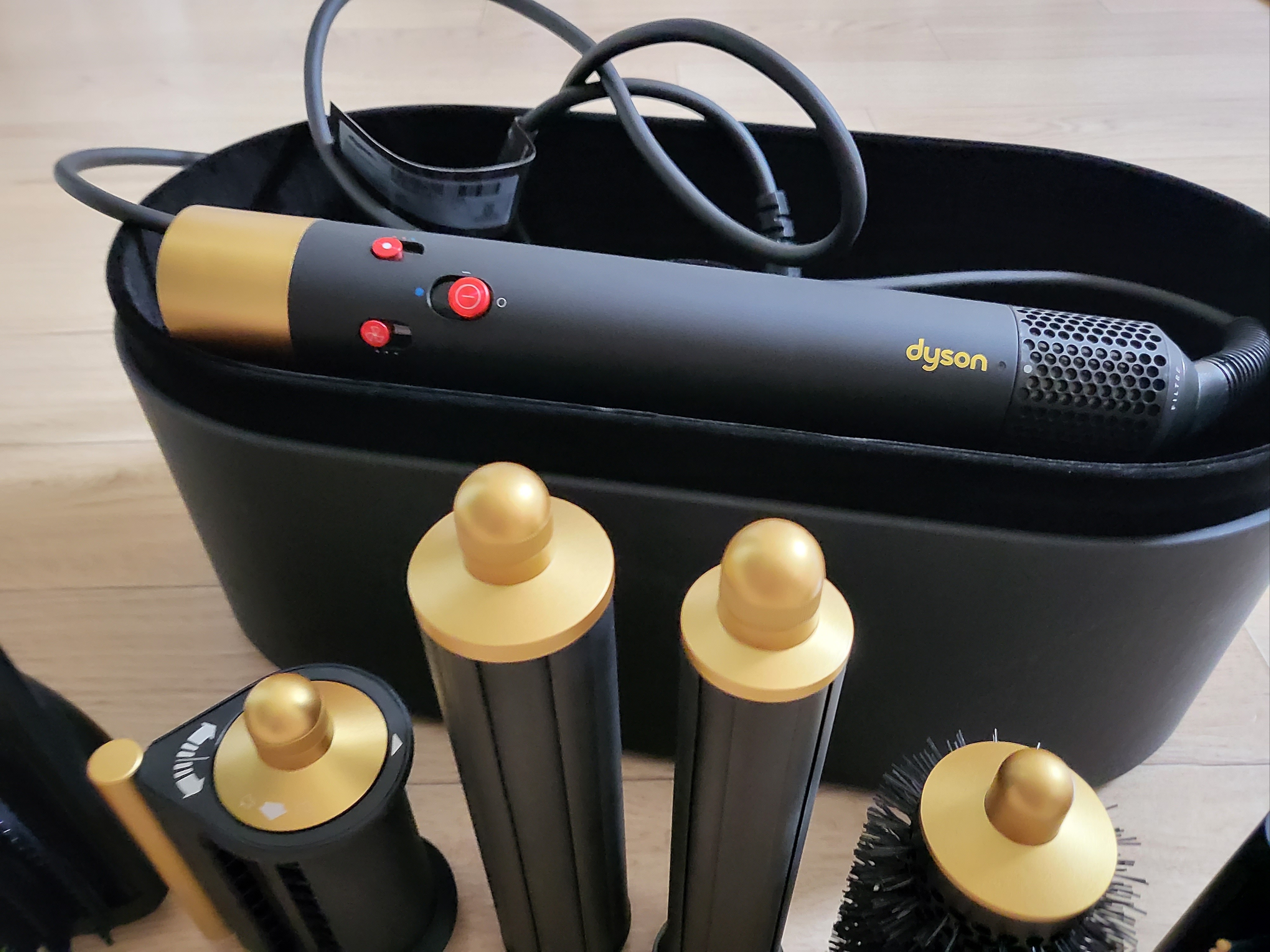 Dyson Airwrap Multi Styler Complete Long Onyx Gold (Korean Ver.) 착용 스타일 - 4