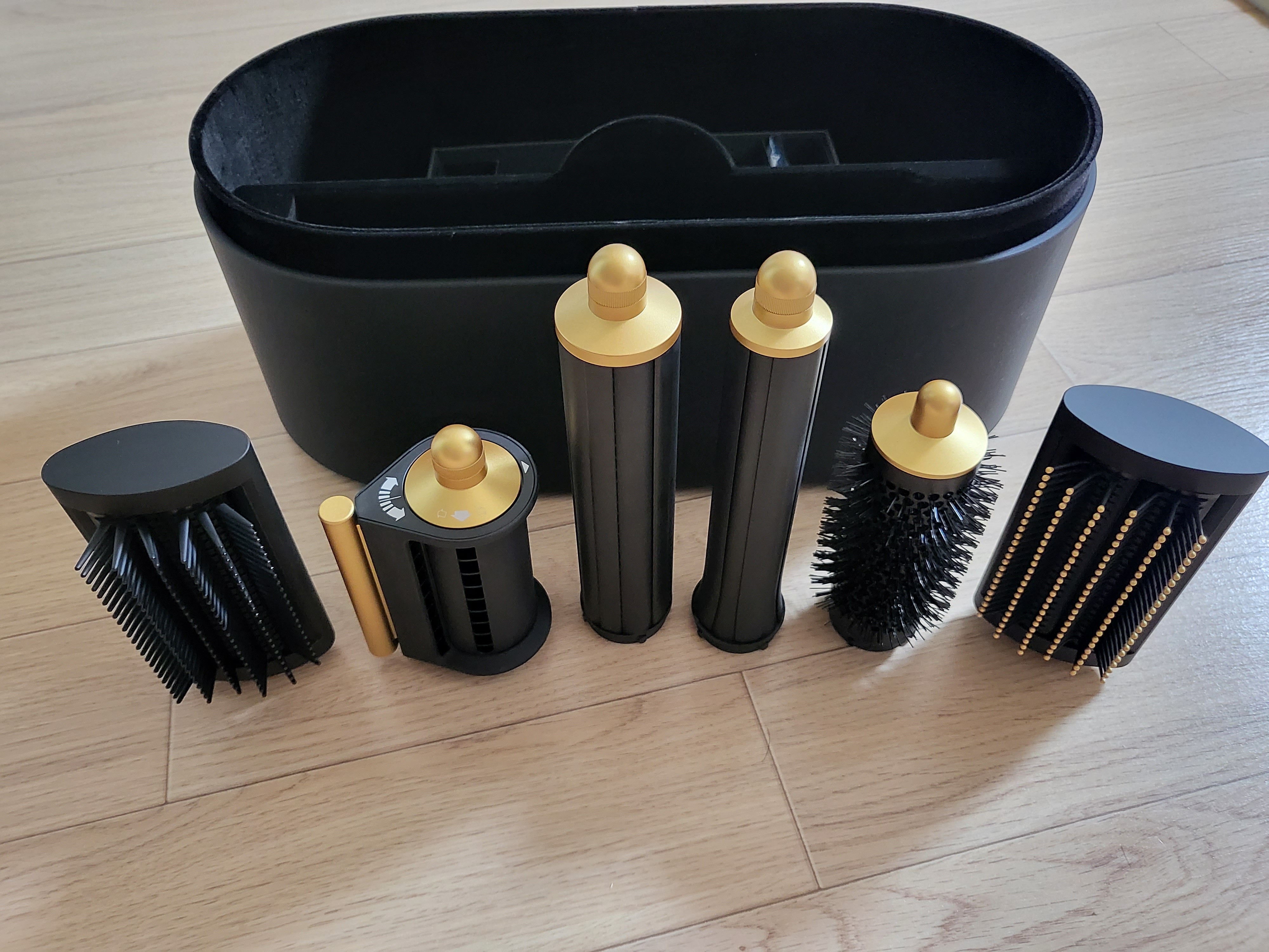 Dyson Airwrap Multi Styler Complete Long Onyx Gold (Korean Ver.) 착용 스타일 - 3