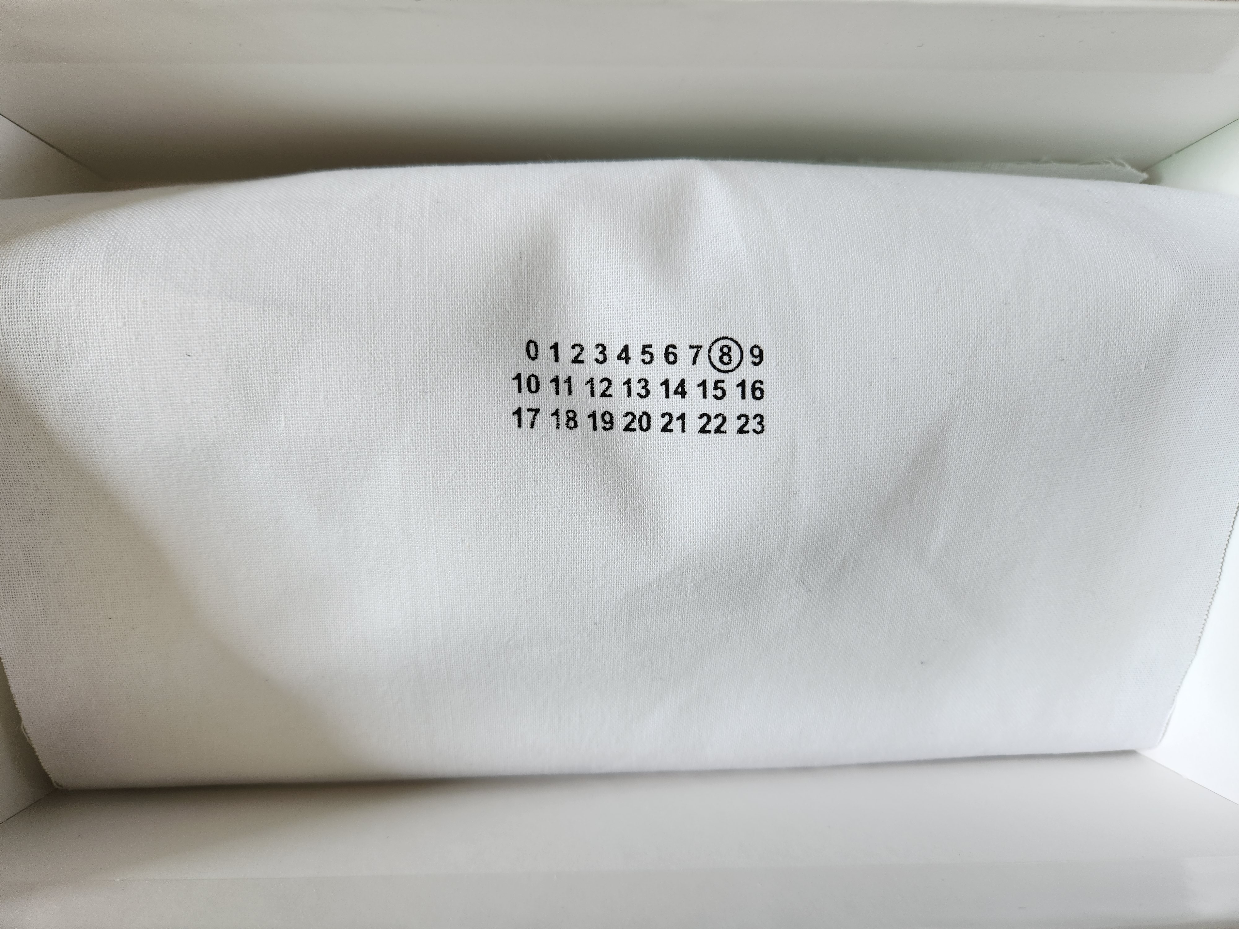 Gentle Monster x Maison Margiela MM009S Clear Black Gradient 착용 스타일 - 2