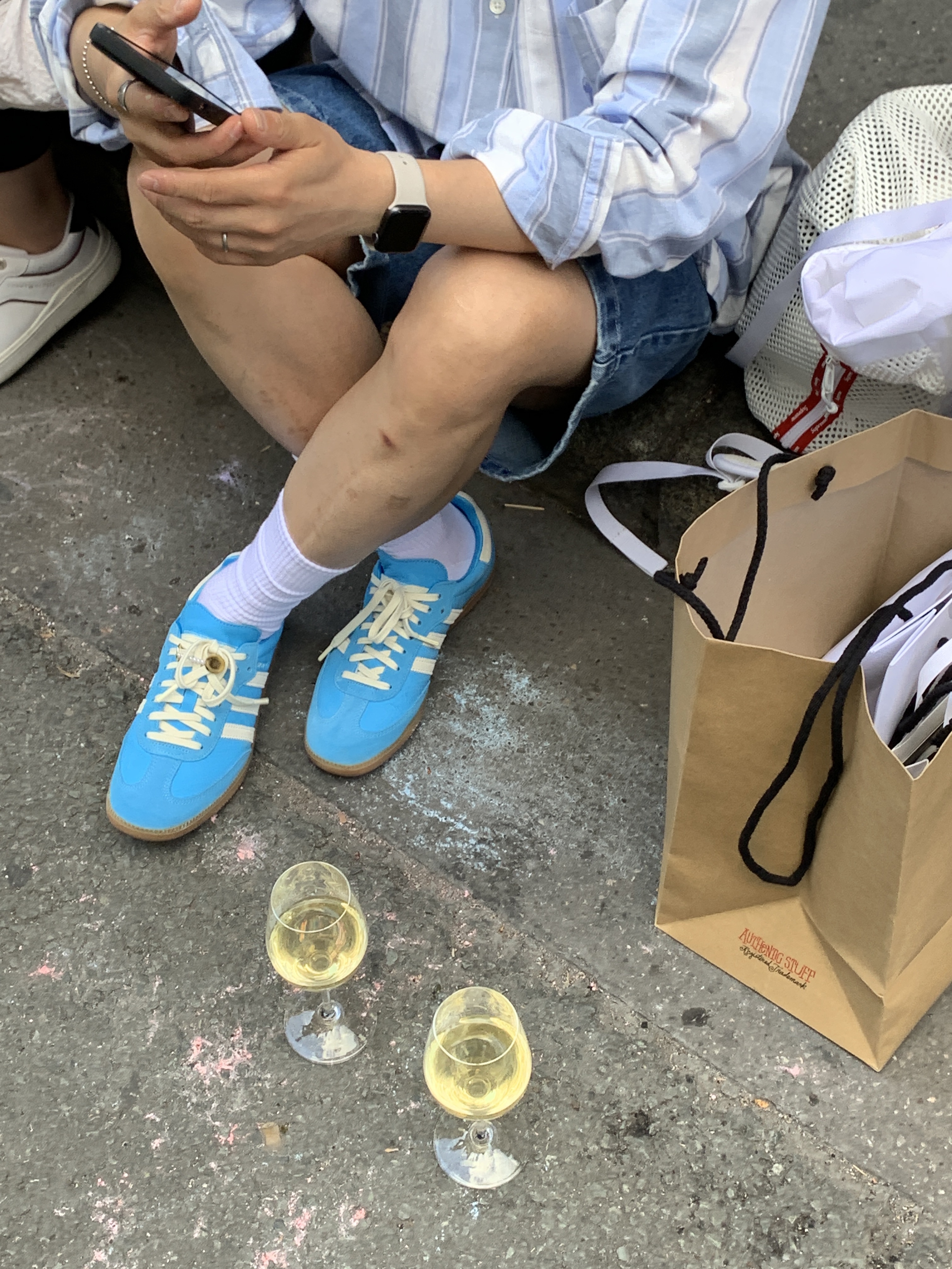 Adidas x Sporty & Rich Samba Blue Rush Cream White, Supreme Mesh Backpack White - 23SS 착용 스타일 - 5