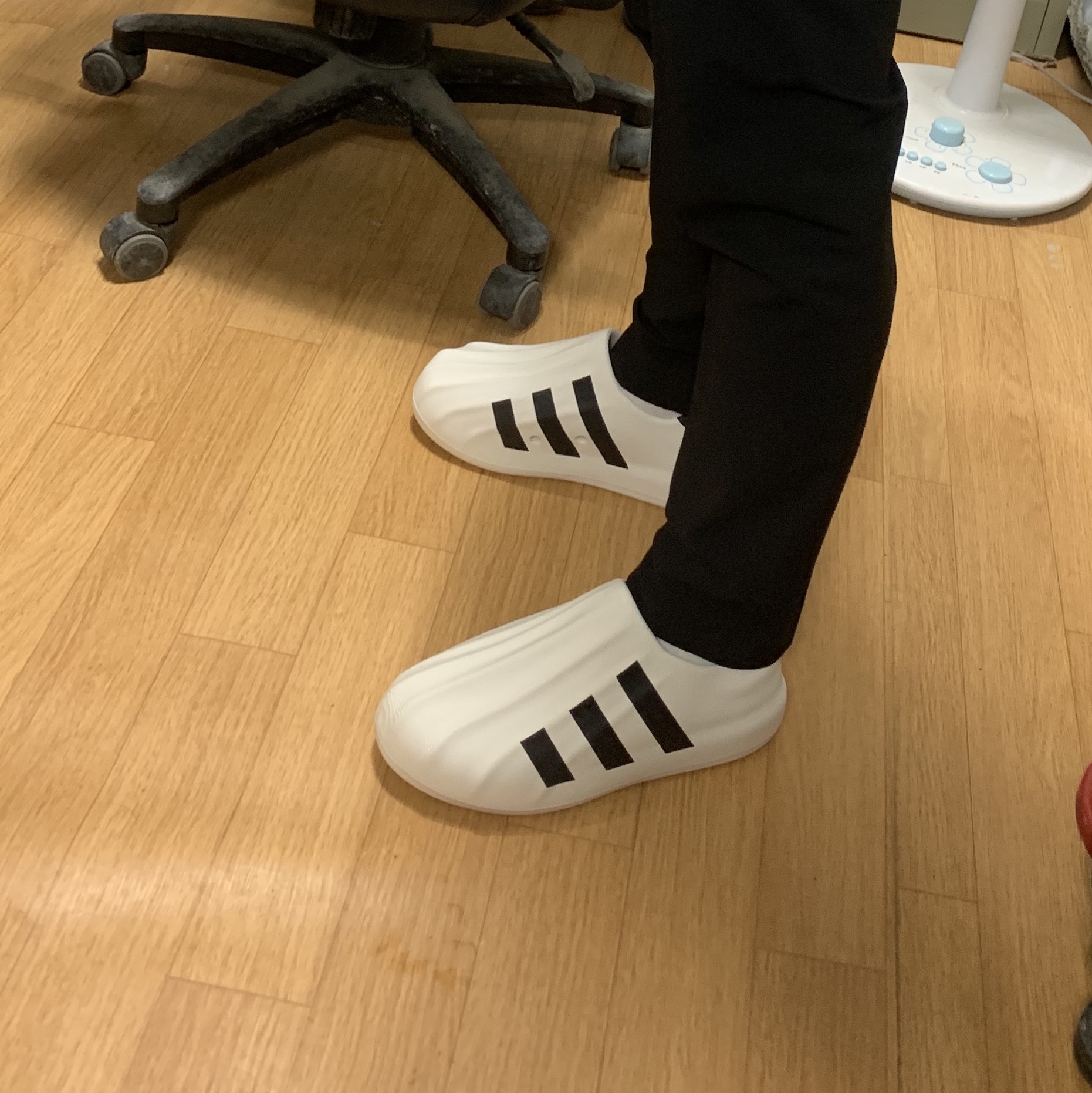 Adidas Adifom Superstar Core White 착용 스타일 - 2