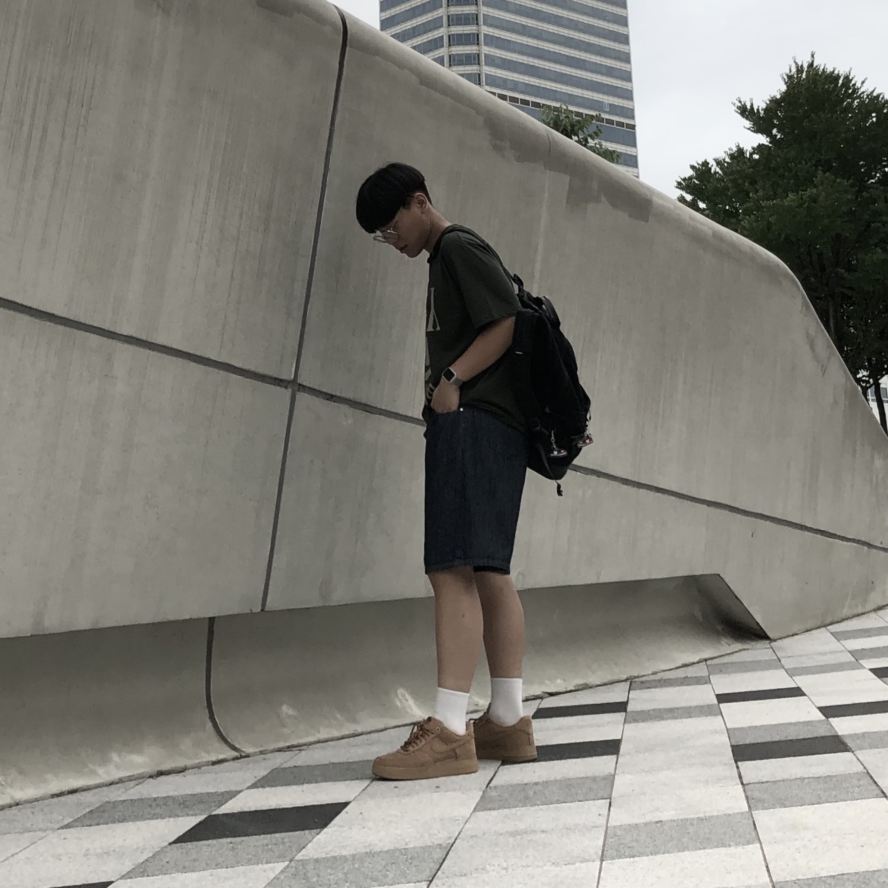 Nike Air Force 1 '07 WB Flax 착용 스타일 - 2