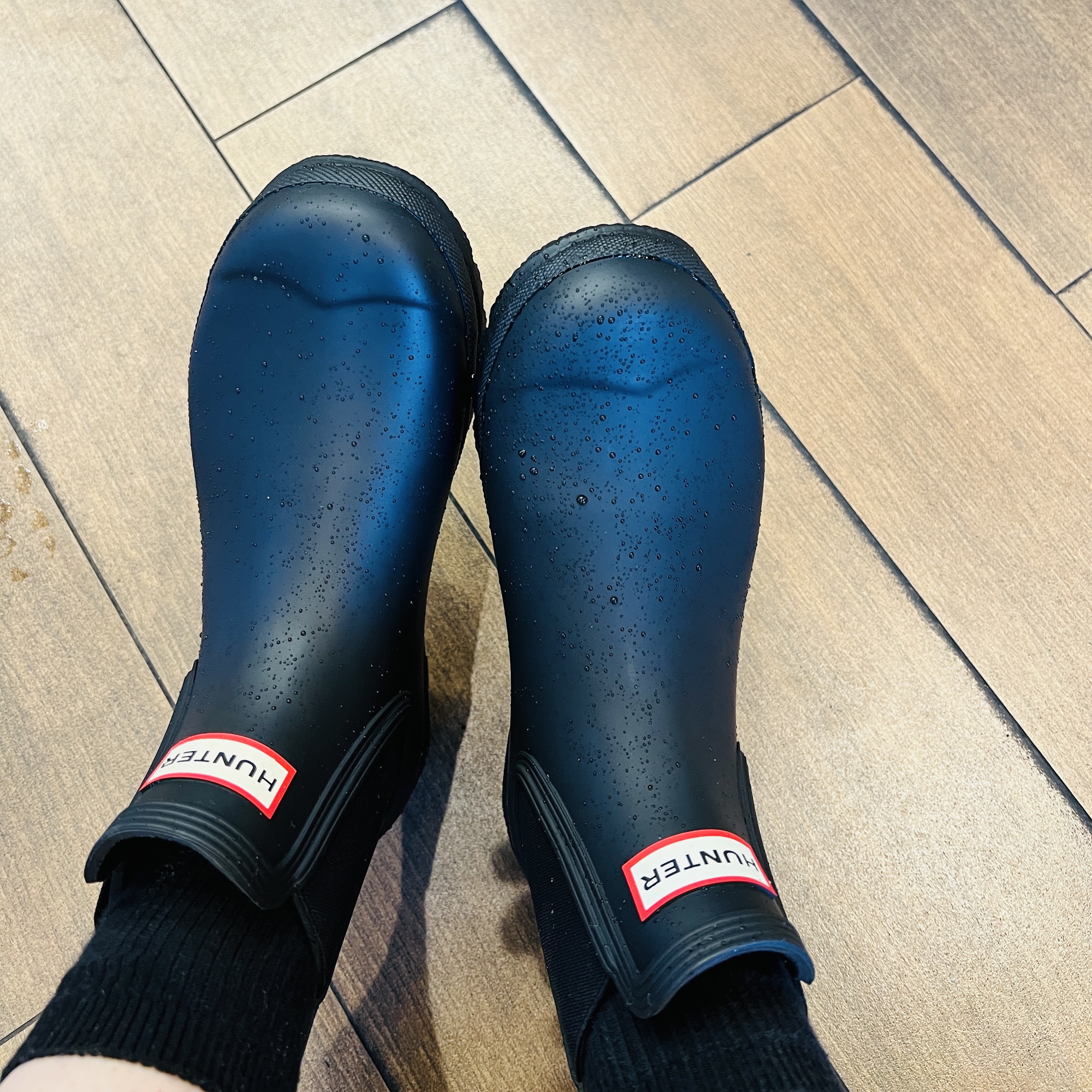 (W) Hunter Original Chelsea Boots Black 착용 스타일