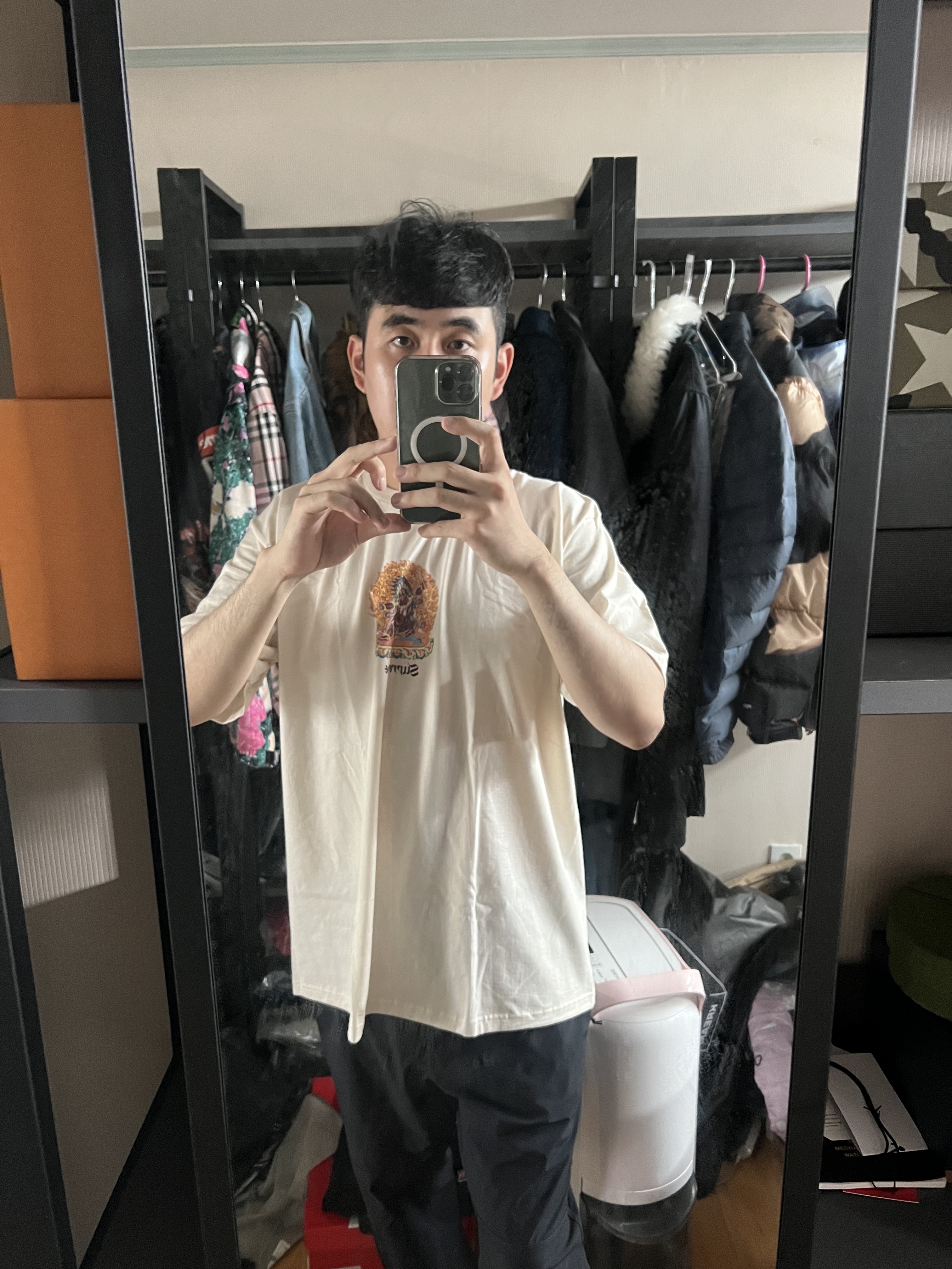 Supreme Person T-Shirt Natural - 22SS 착용 스타일