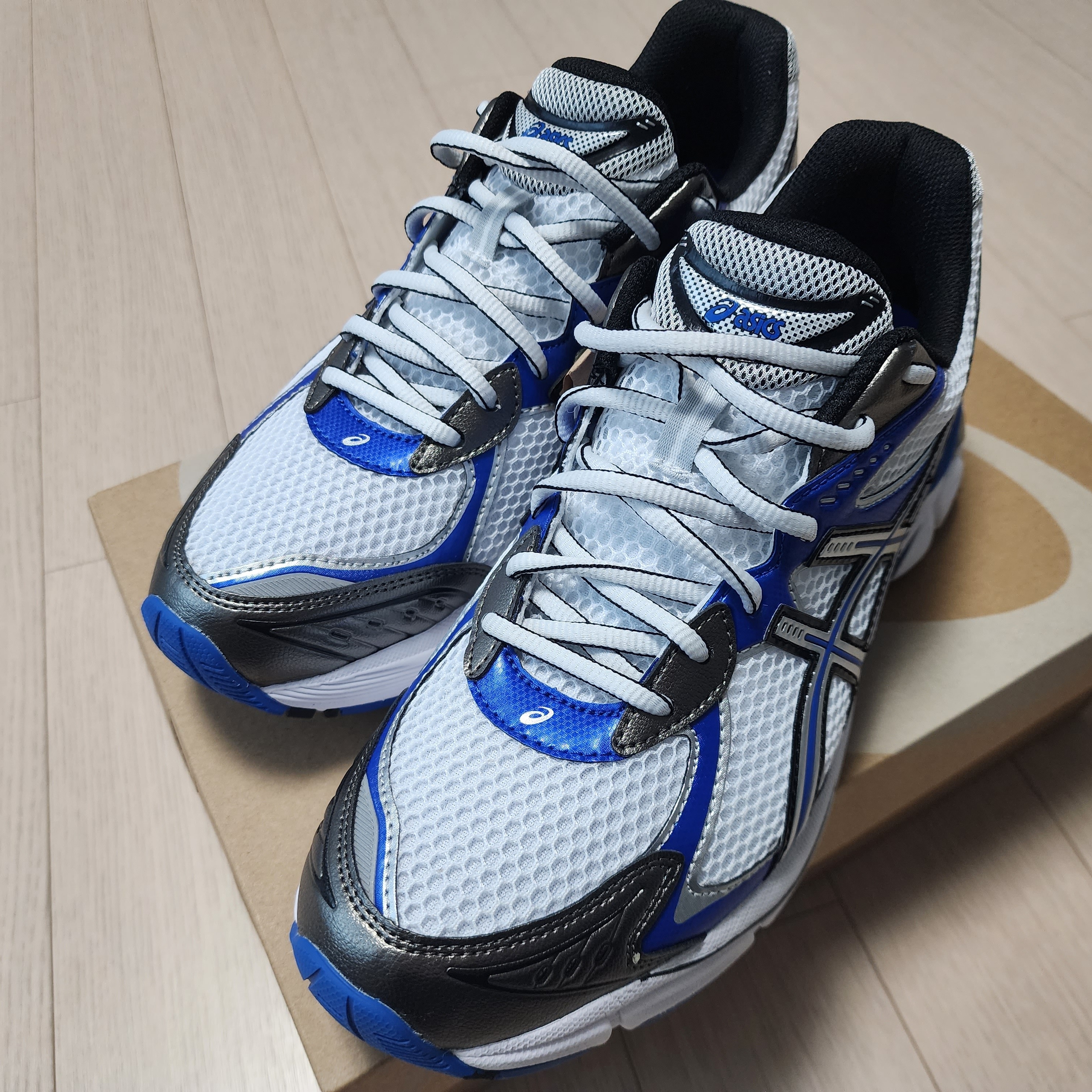 Asics GT-2160 White Illusion Blue 착용 스타일