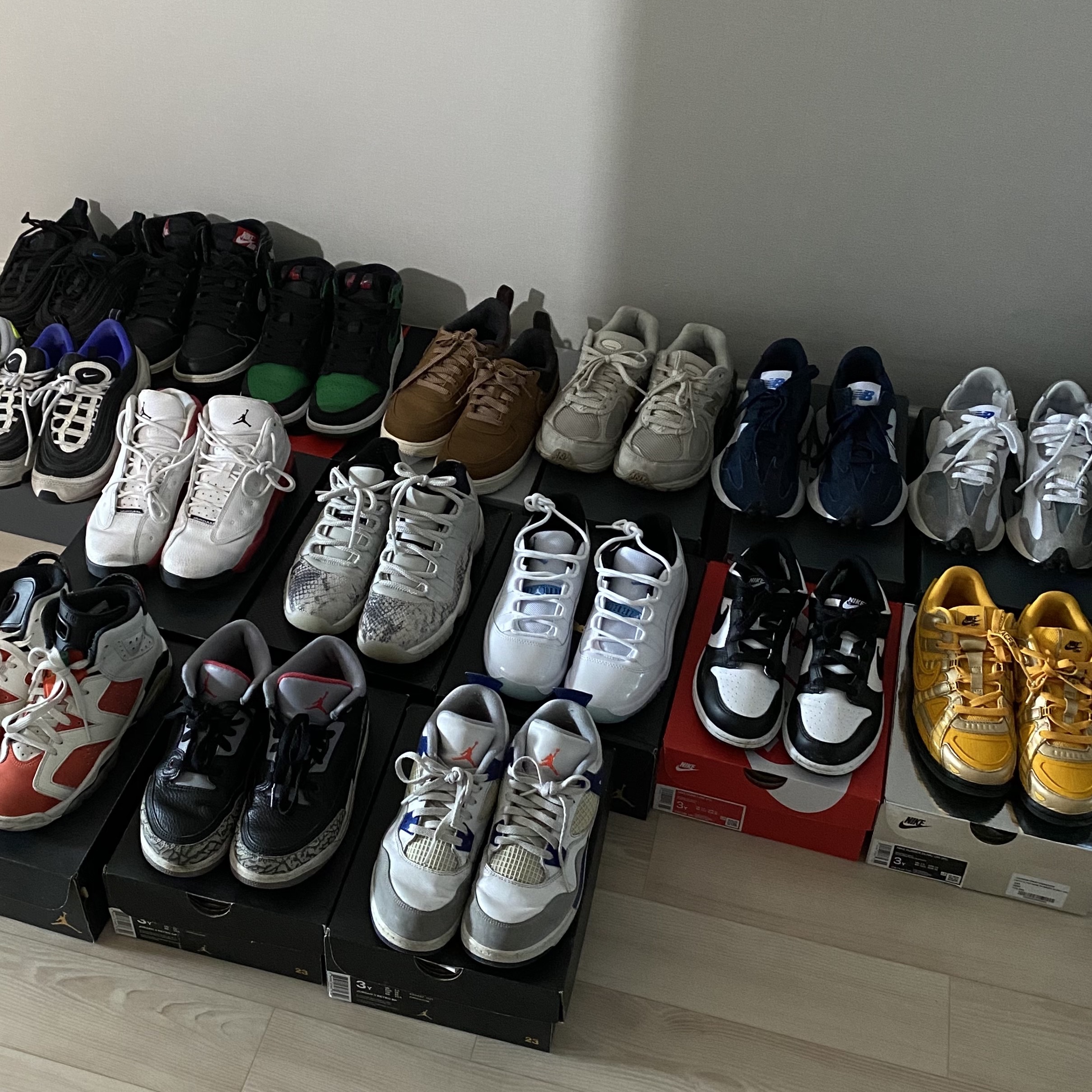 (GS) Jordan 4 Retro Deep Royal Blue, Jordan 3 Retro OG Black Cement 2018 착용 스타일