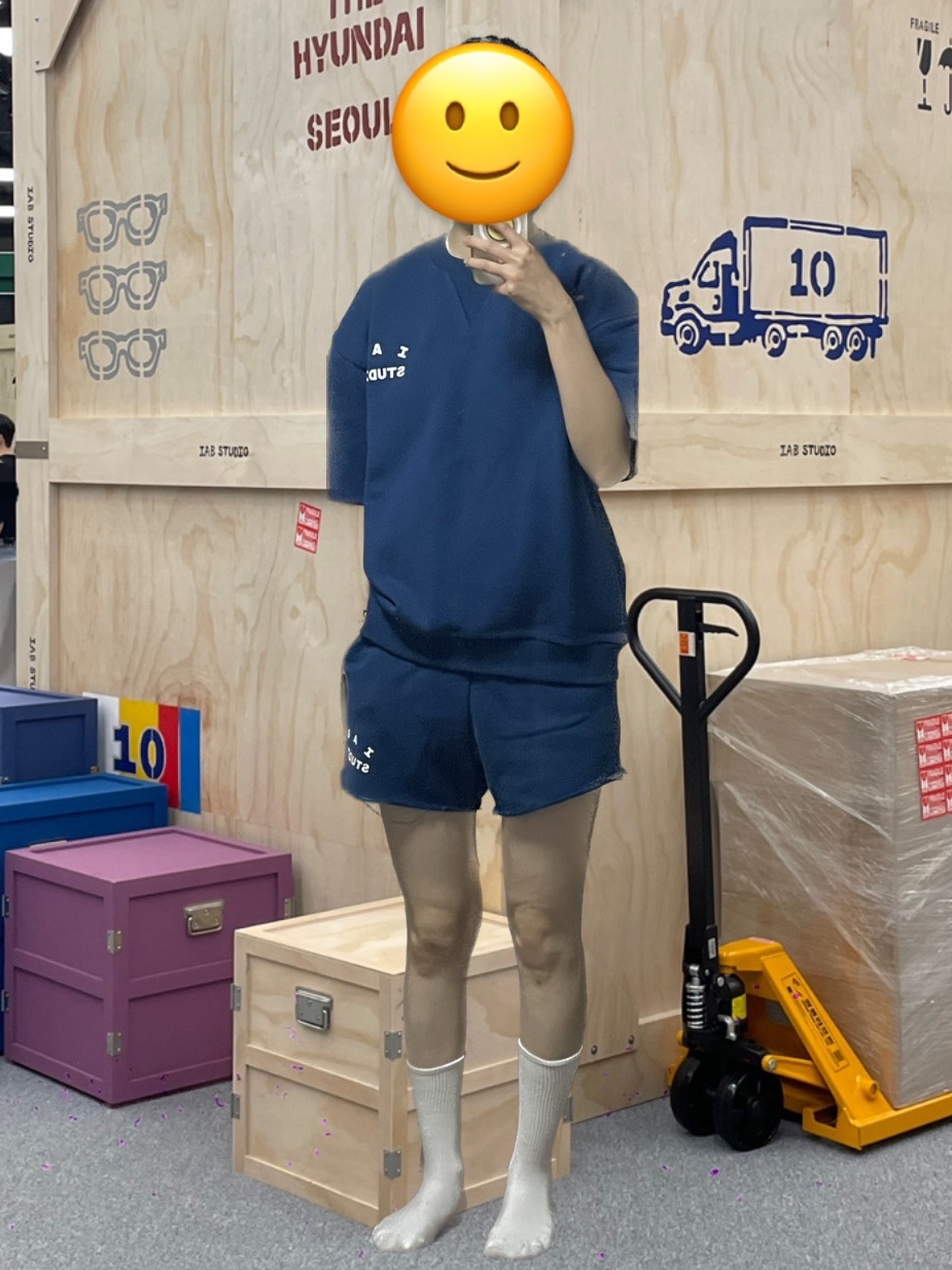 IAB Studio Heavy Short Sleeve Sweatshirt Navy - 23FW, IAB Studio Heavy Sweatshorts Navy - 23FW 착용 스타일