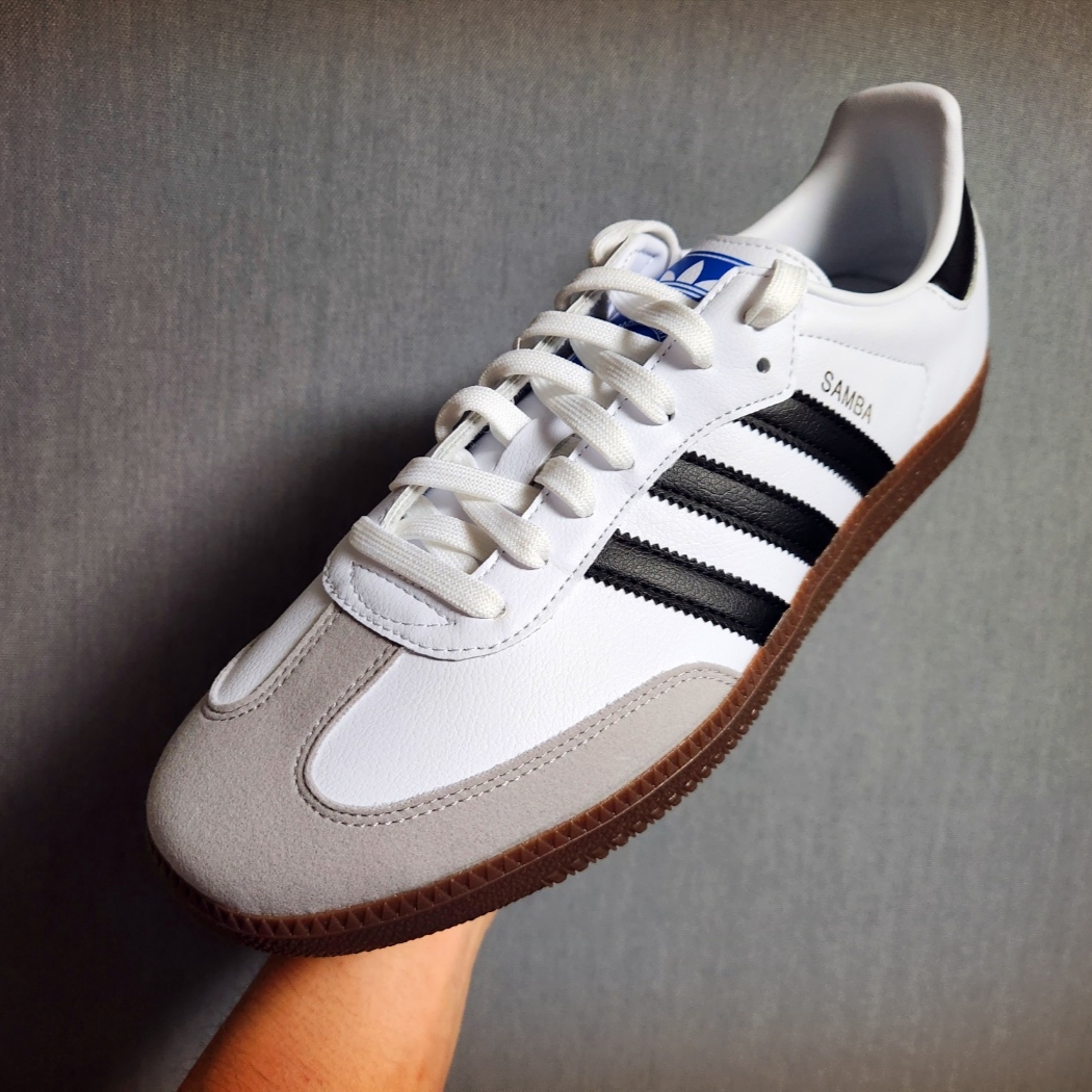 Adidas Samba Vegan White Black 착용 스타일 - 1