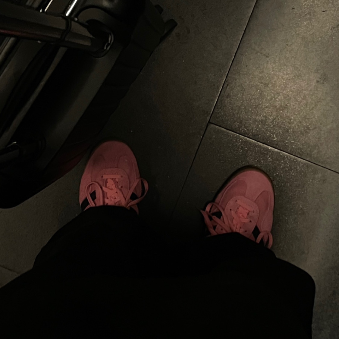 (W) Adidas Gazelle Indoor Bliss Pink 착용 스타일