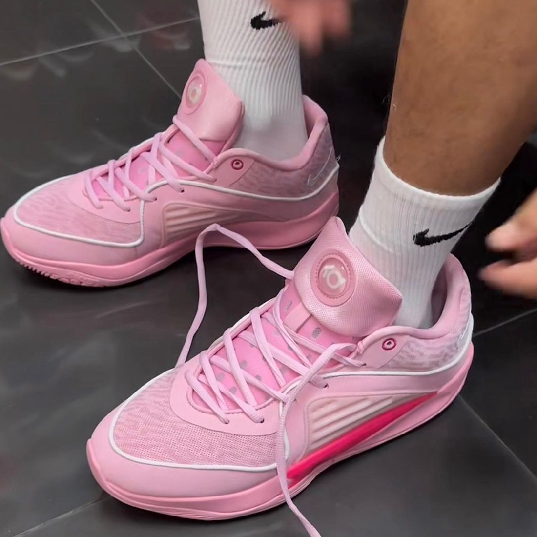 Nike KD 8 Aunt Pearl, Nike KD 13 EP Aunt Pearl 착용 스타일 - 4