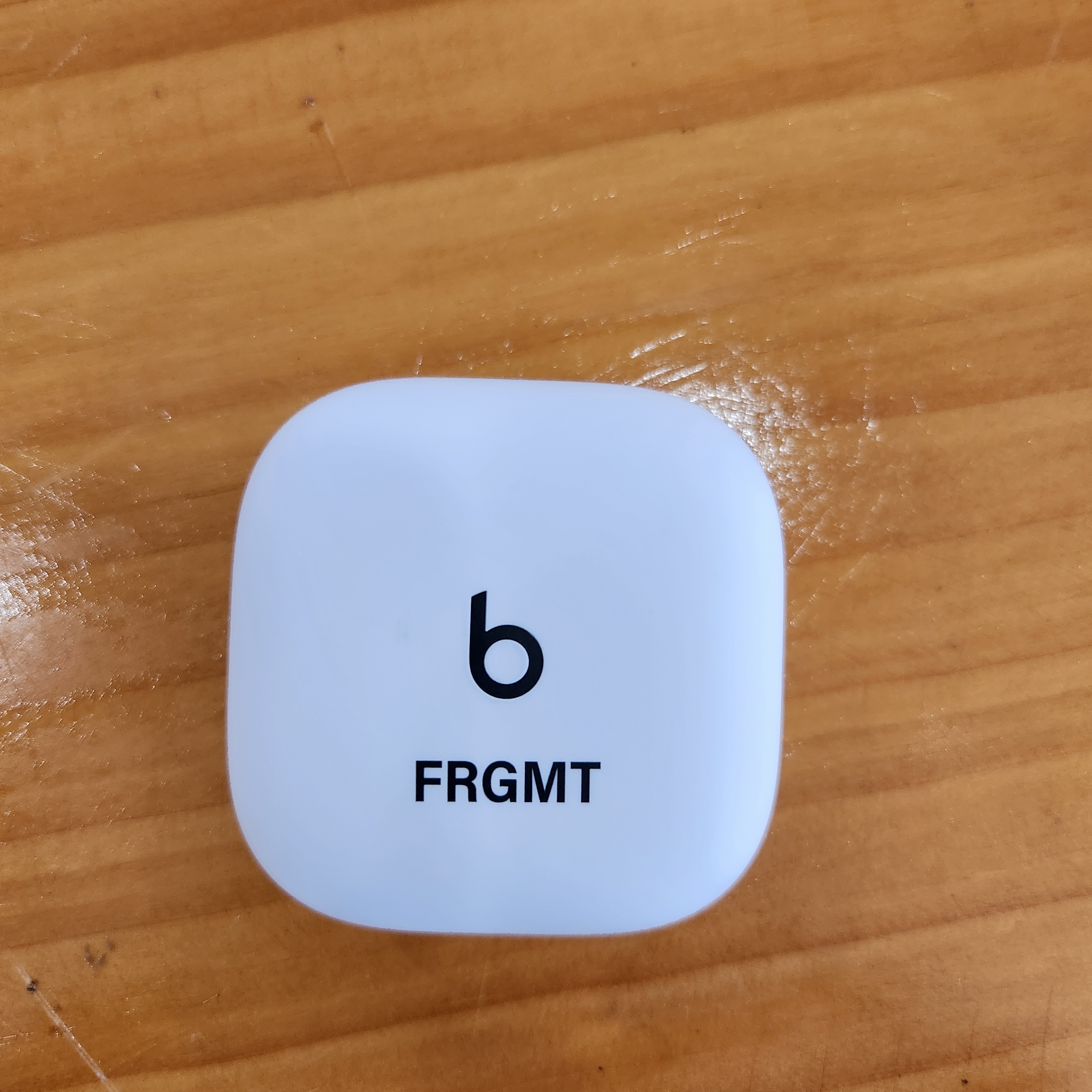 Beats x Fragment Design Fit Pro Special Edition Pure White (Korean Ver.) 착용 스타일 - 2