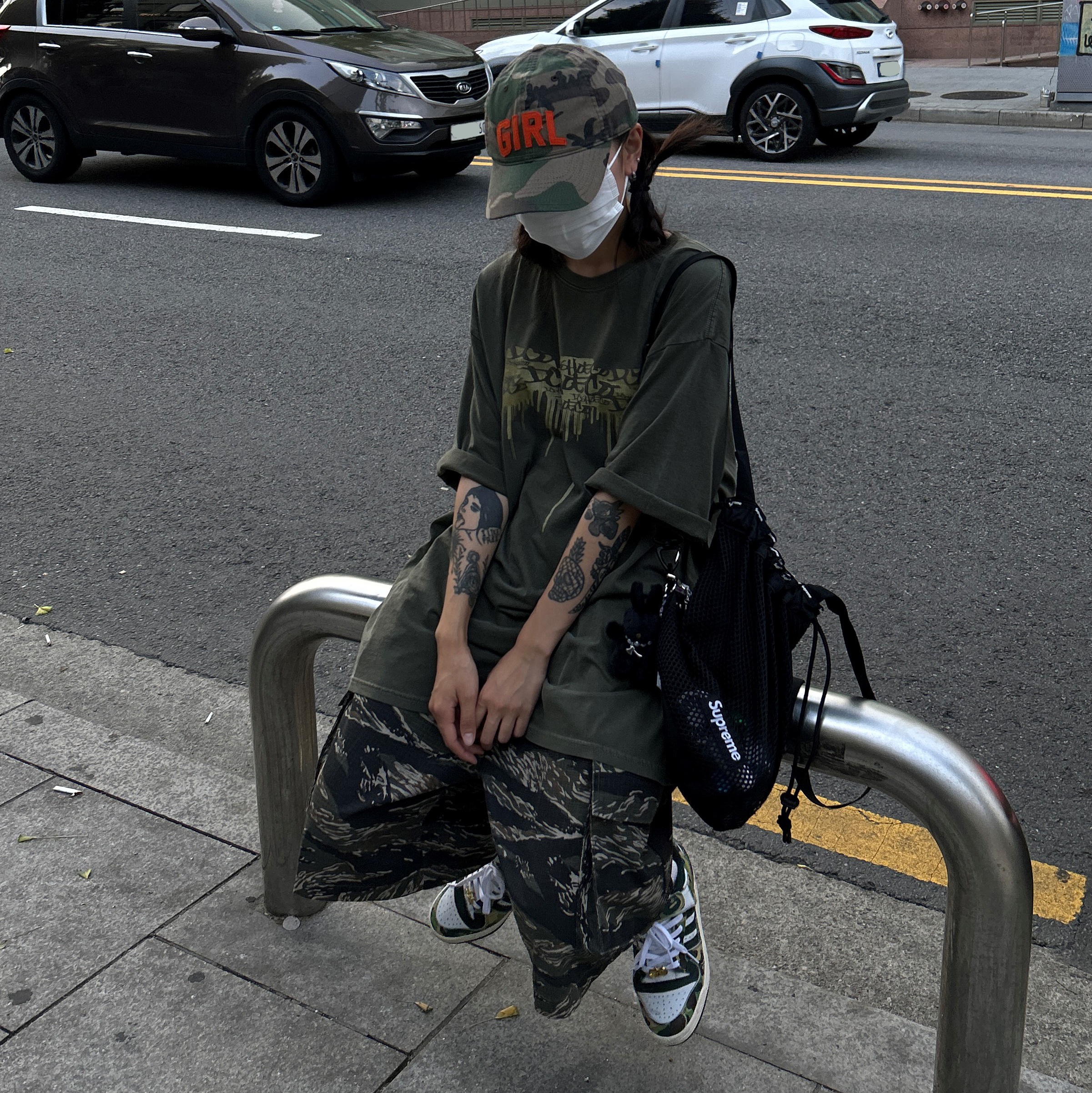 Adidas x BAPE Forum 84 Low Green Camo, Supreme Mesh Small Backpack Black - 23SS 착용 스타일 - 1