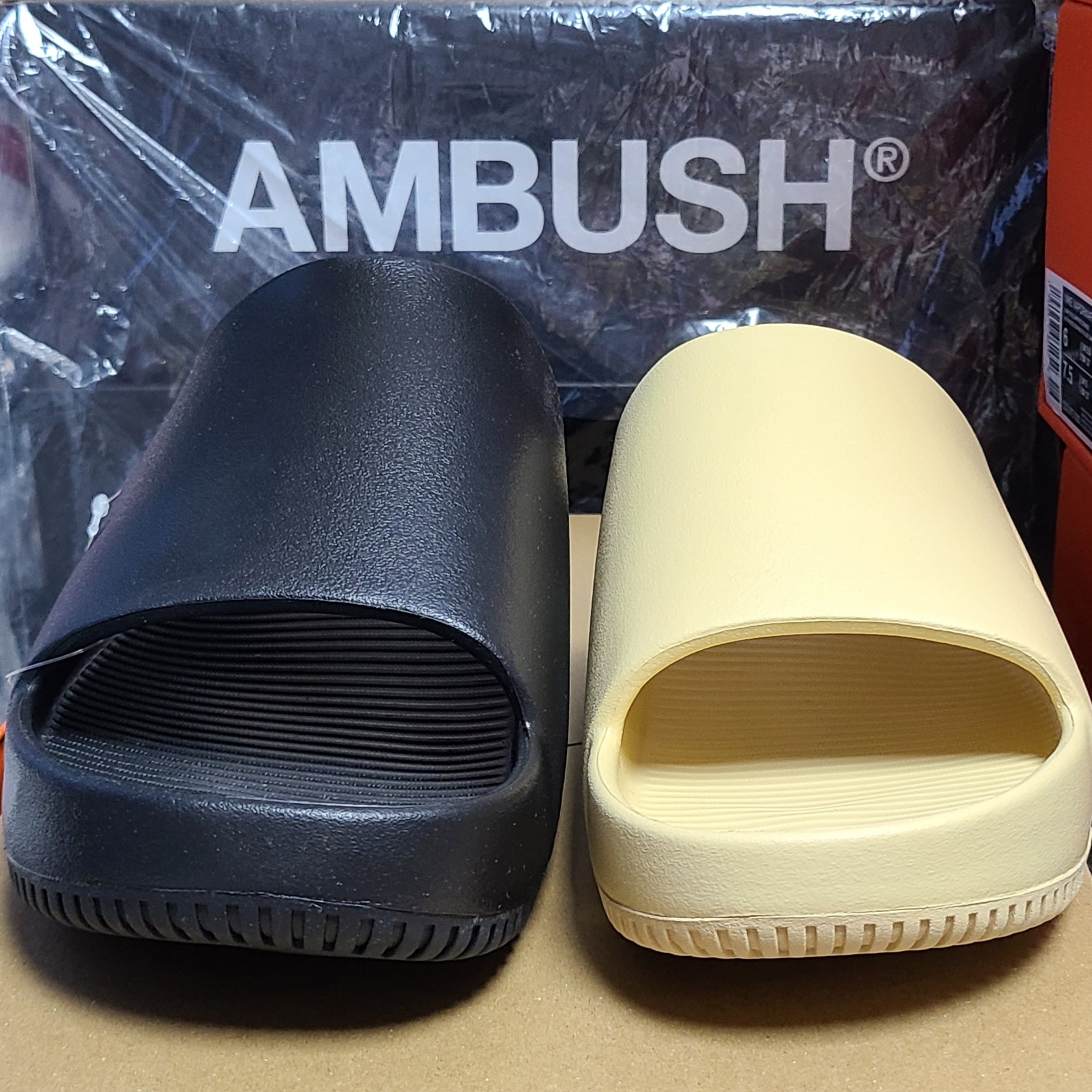 Nike Calm Slide Black, (W) Nike Calm Slide Sesame 착용 스타일 - 1