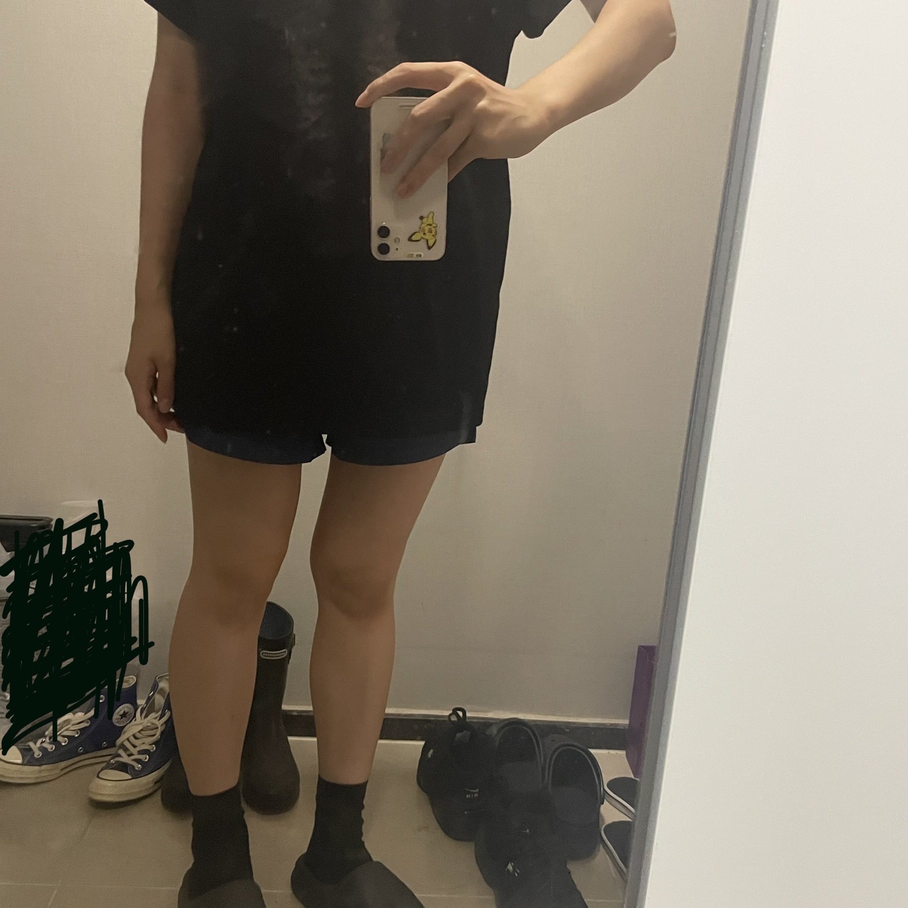 IAB Studio Woven Shorts Navy - The Hyundai Seoul Exclusive, IAB Studio 10th Anniversary T-Shirts Pack White & Black (2 Pack) 착용 스타일 - 2