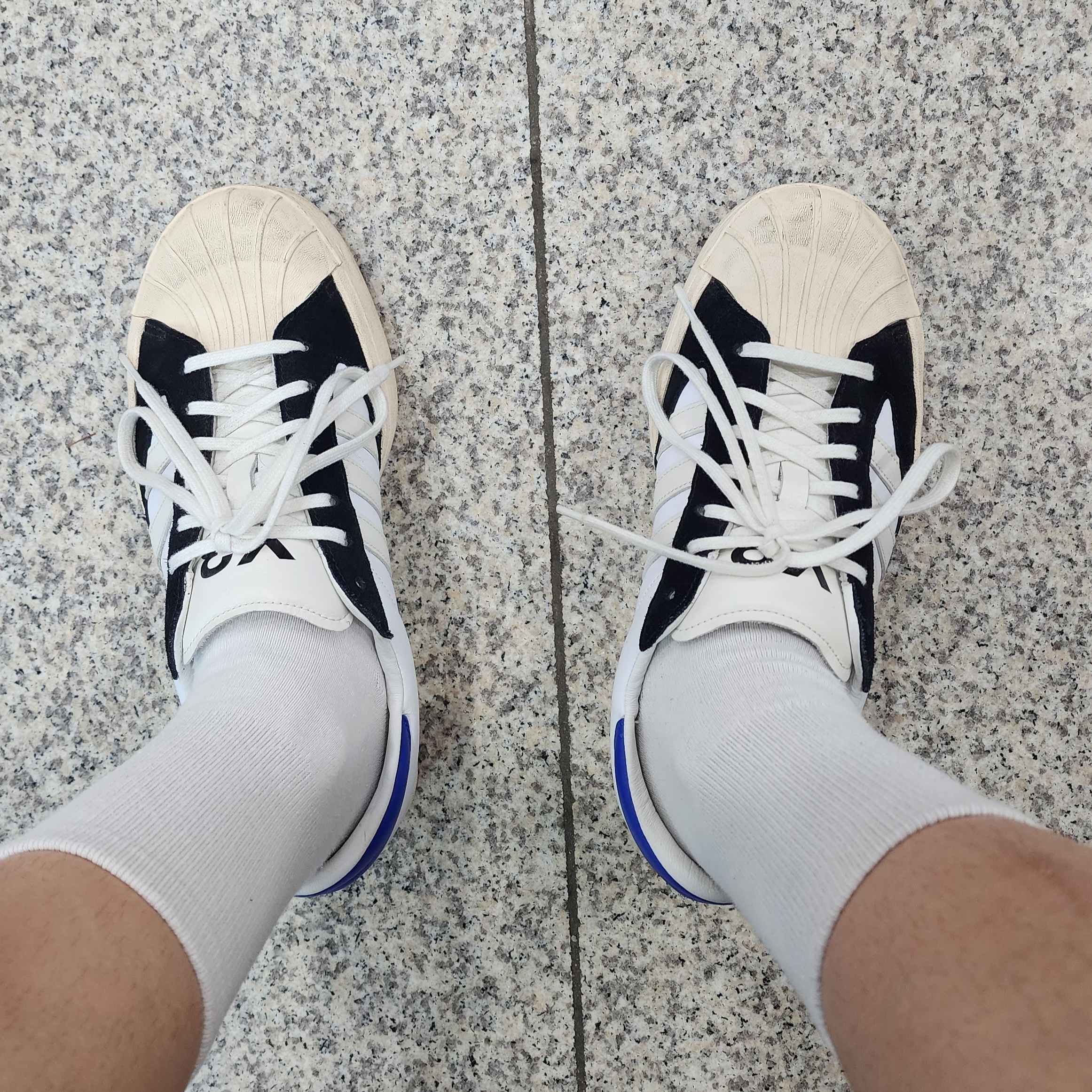 Y-3 Yohji Star Cloud White Bold Blue 착용 스타일