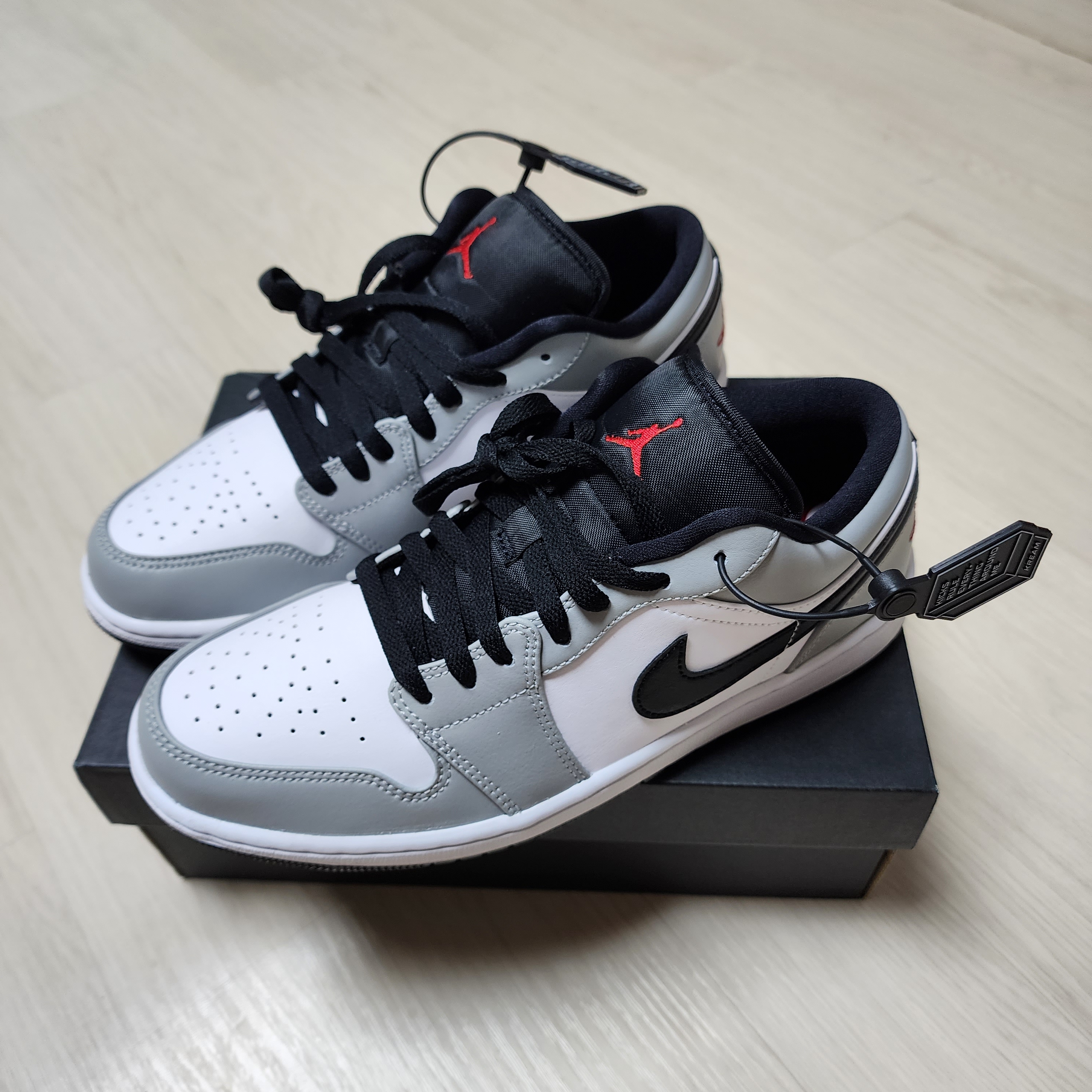 Jordan 1 Low Light Smoke Grey 착용 스타일