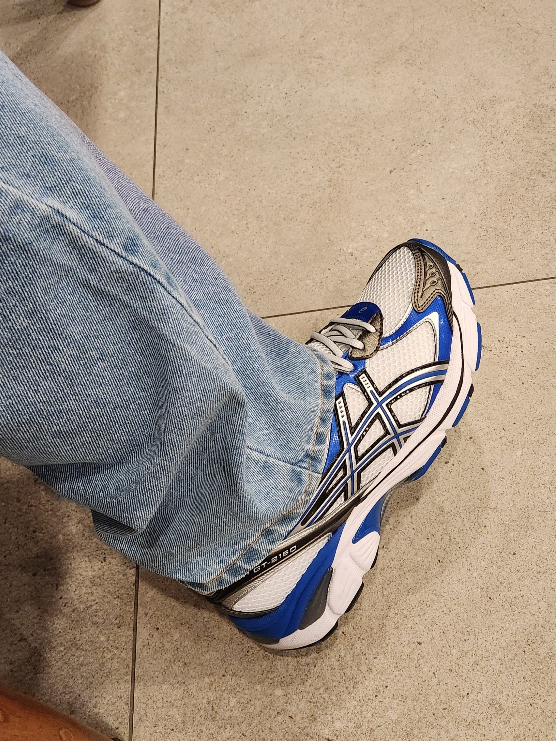 Asics GT-2160 White Illusion Blue 착용 스타일