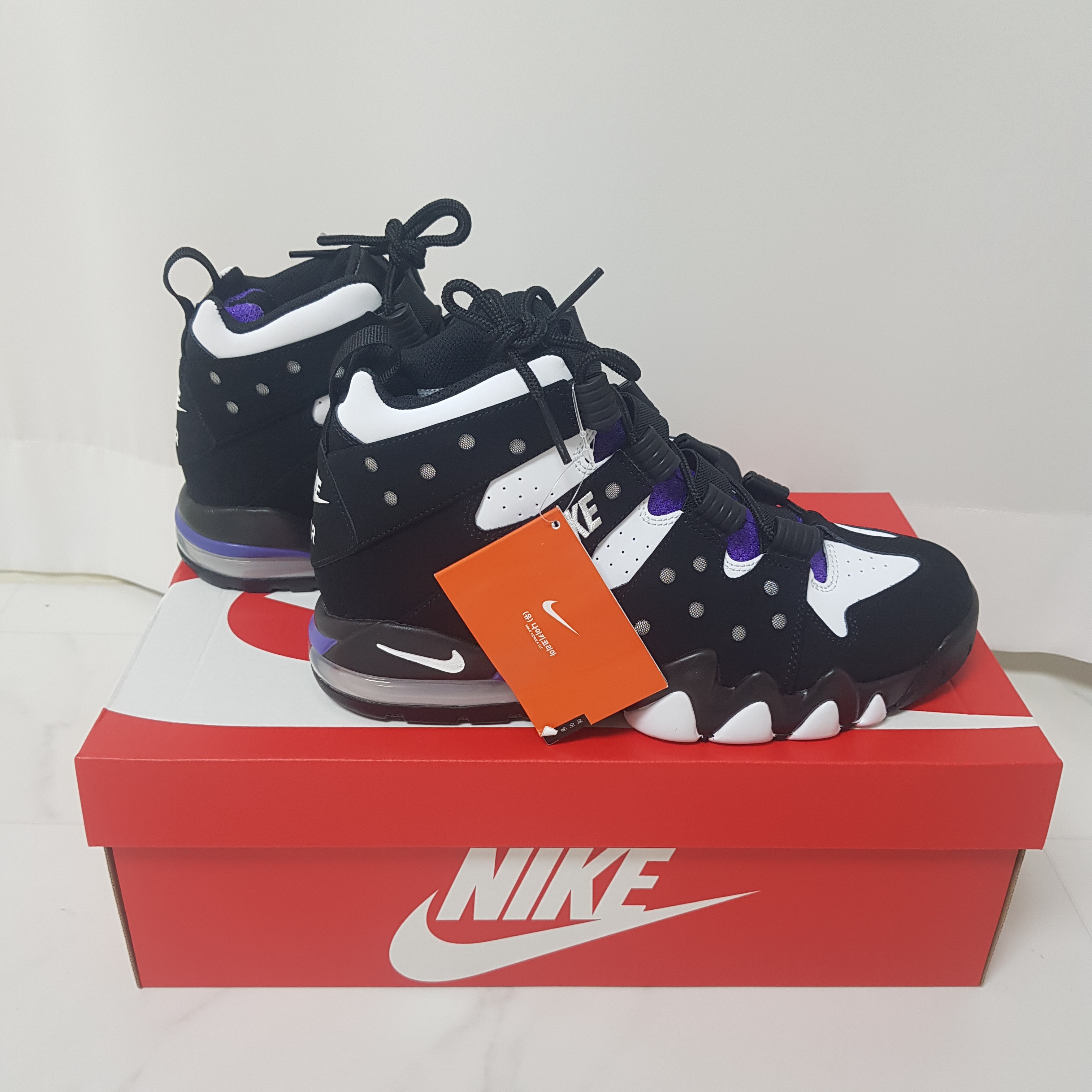 Nike Air Max 2 CB 94 Black and Pure Purple 착용 스타일 - 2