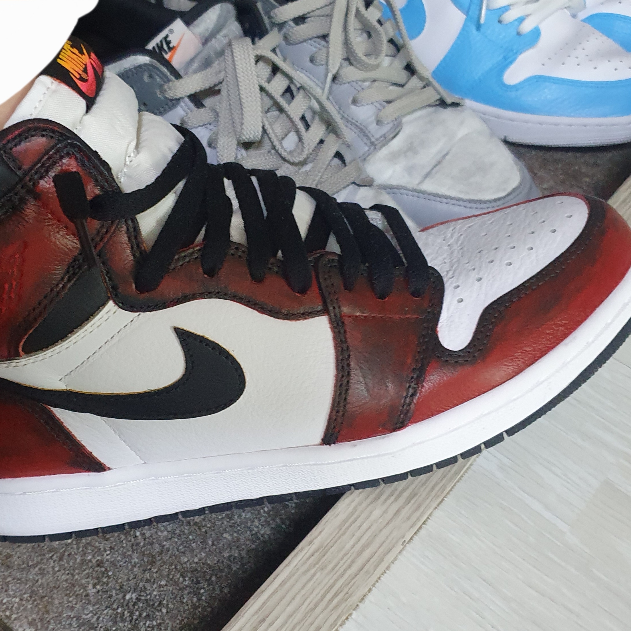 Jordan 1 Retro High OG Light Fusion Red 착용 스타일 - 2