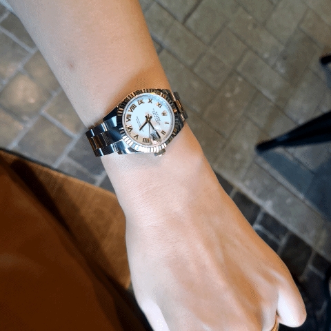 Rolex Lady-Datejust 28mm 279173 White Roman Oyster 착용 스타일 - 3