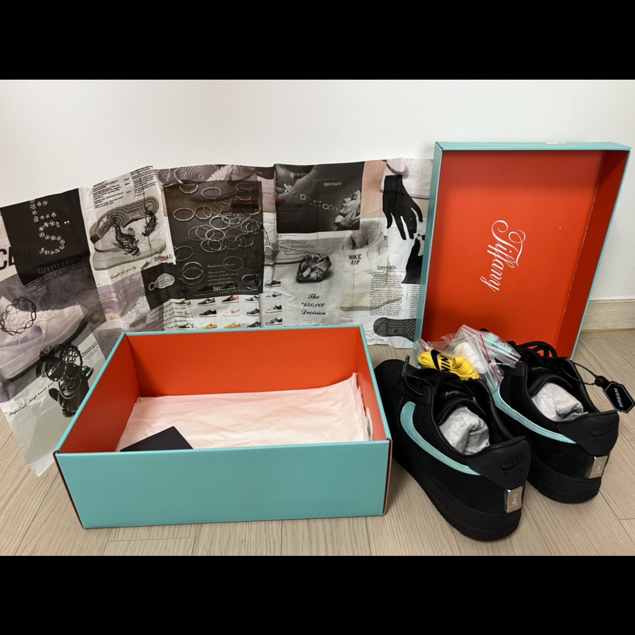 Nike x Tiffany & Co. Air Force 1 Low SP 1837 착용 스타일 - 5