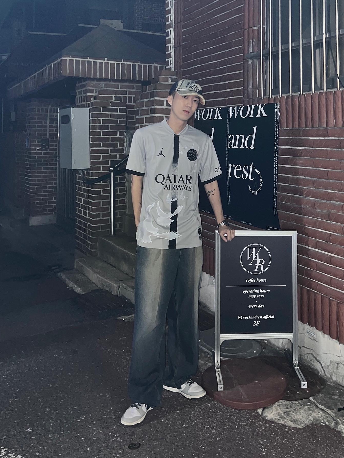 Jordan x Paris Saint-Germain x 3.Paradis 2022/23 Dri-Fit Stadium Away Jersey Light Smoke Grey, Diesel C-Seymon Treated Denim Baseball Cap Blue White 착용 스타일