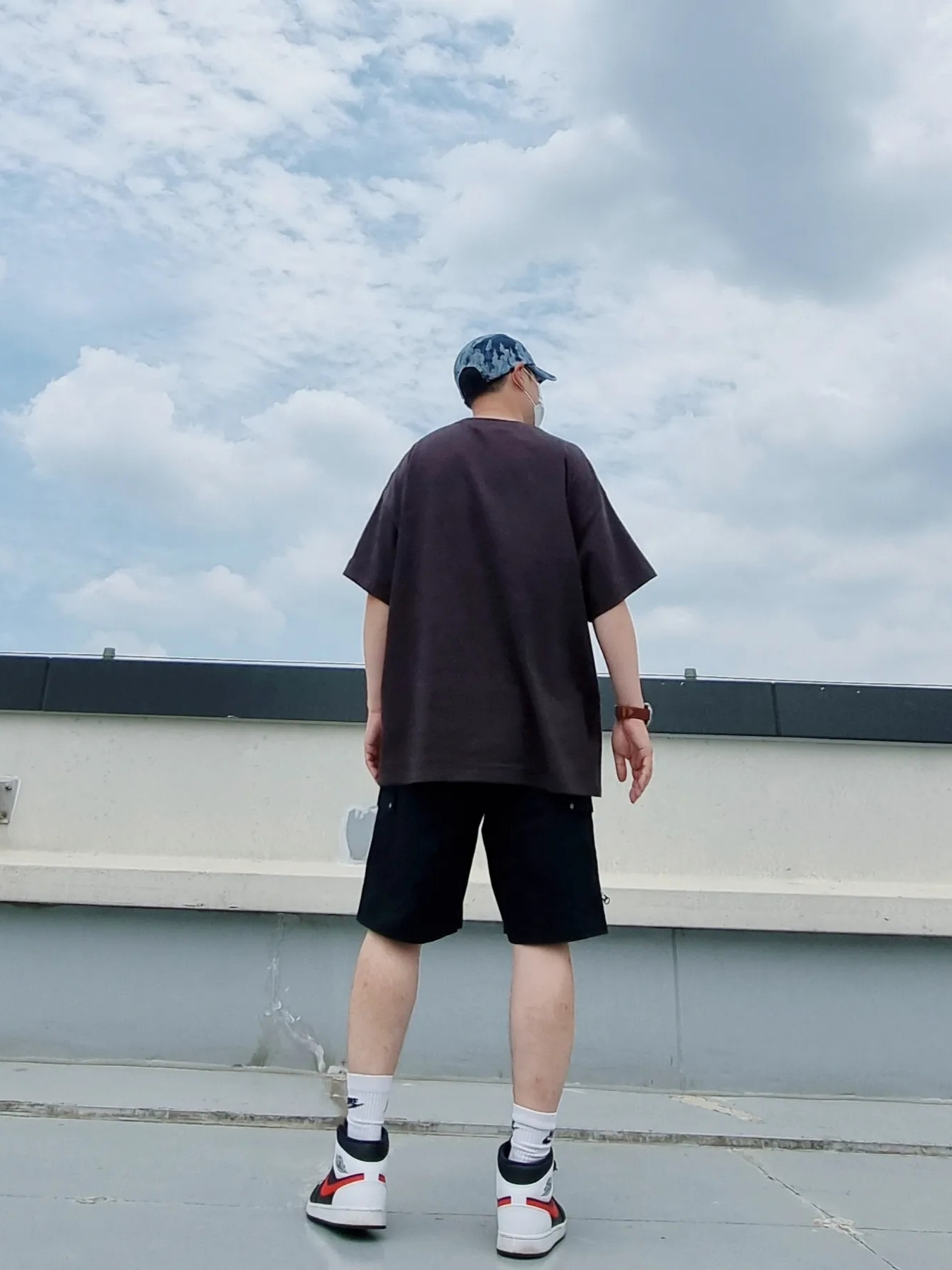 Supreme Flames Jacquard Denim Camp Cap Washed Indigo - 23SS, Jordan 1 Mid Black Chile Red 착용 스타일 - 2