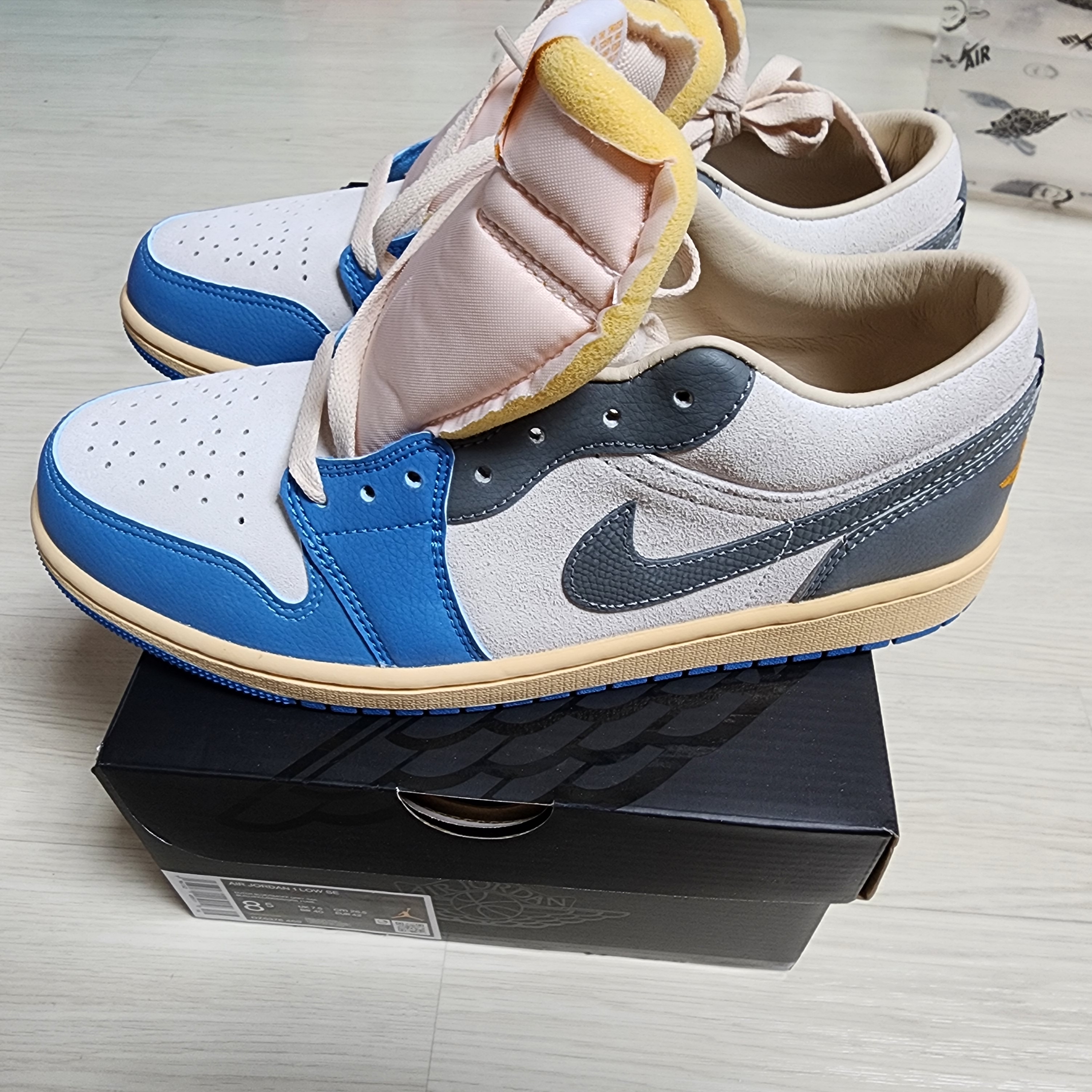 Jordan 1 Low SE Tokyo 96 착용 스타일
