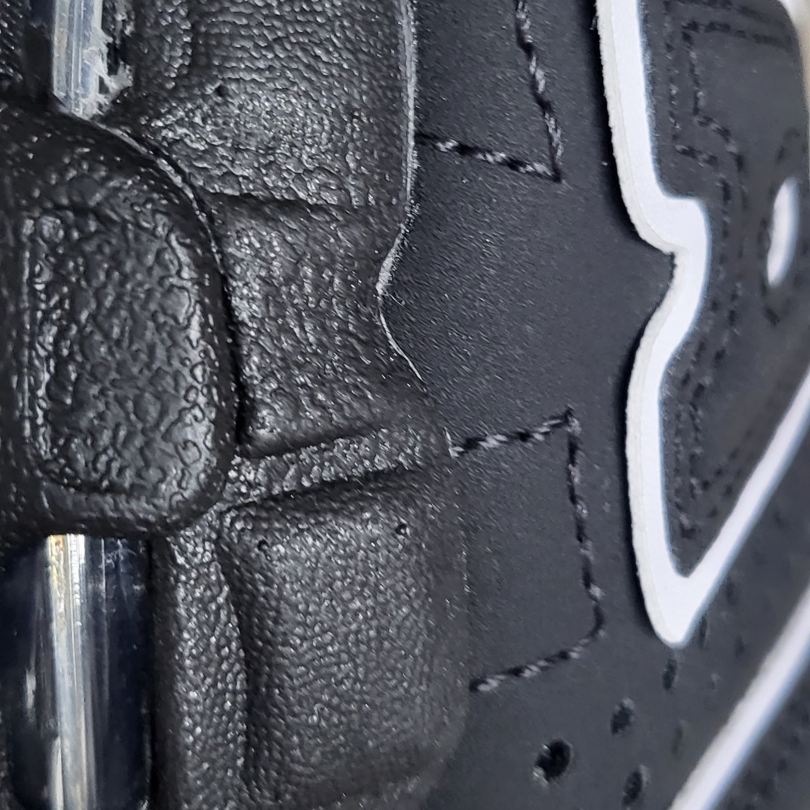 Nike Air More Uptempo Slide Black White 착용 스타일