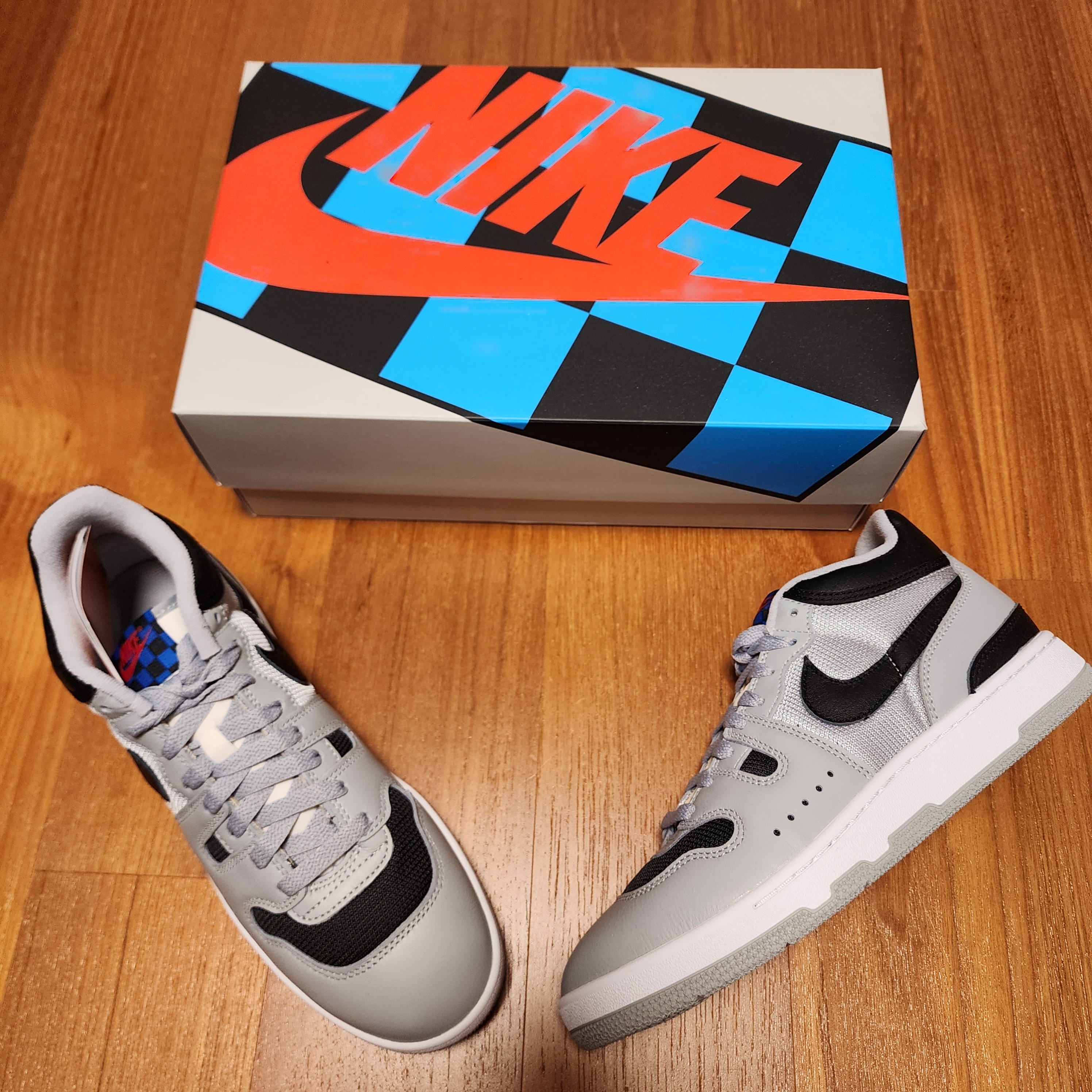 Nike Mac Attack QS SP Light Smoke Grey 착용 스타일 - 3