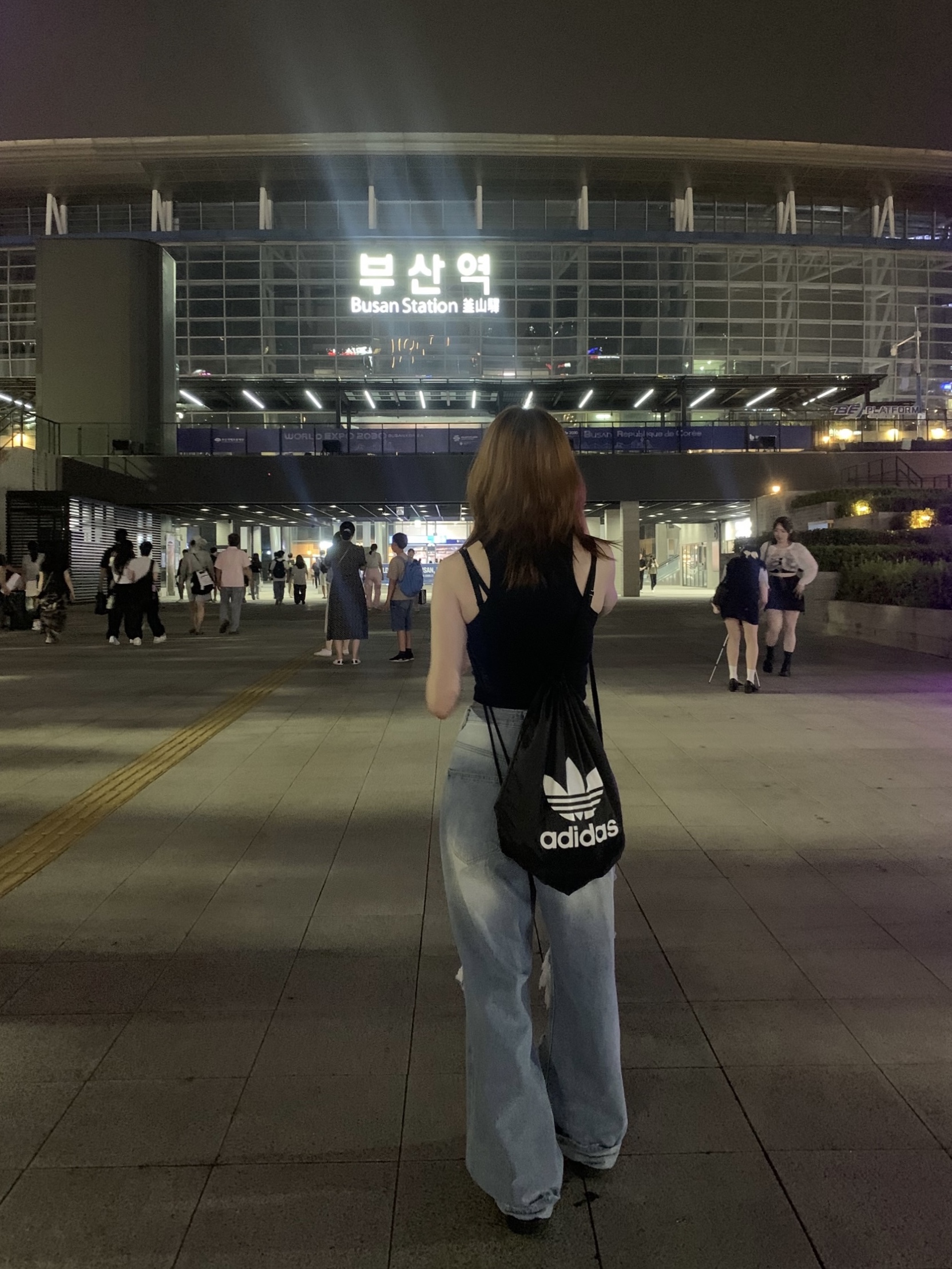 Oofos OOriginal Black, (W) Adidas Crop Tank Top Black - KR Sizing 착용 스타일 - 2
