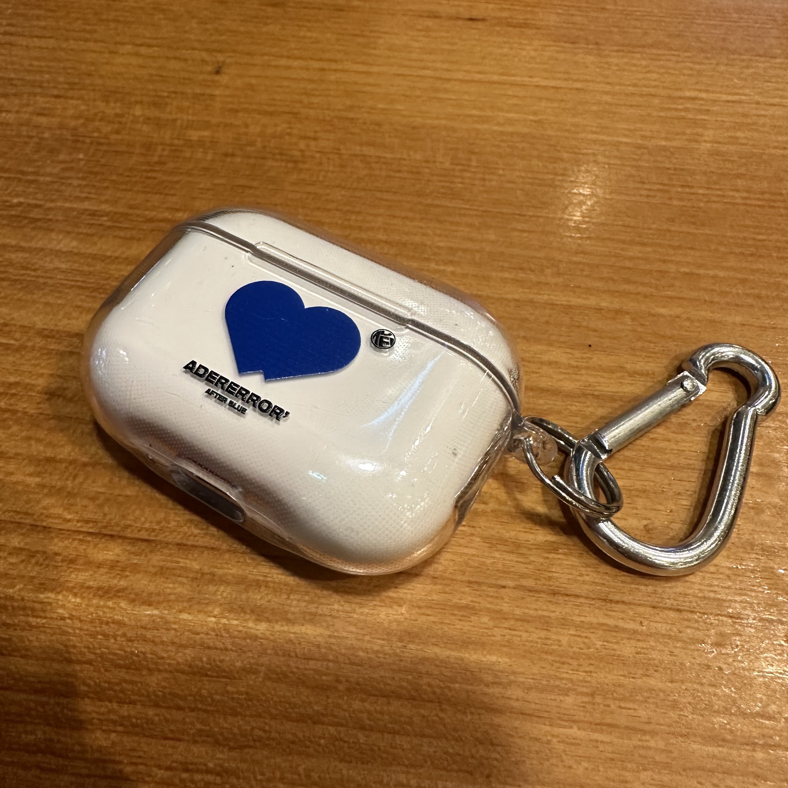 Ader Error Twin Heart AirPods Pro Hard Case Clear, Apple AirPods Pro 2nd Gen (Korean Ver.) 착용 스타일 - 1