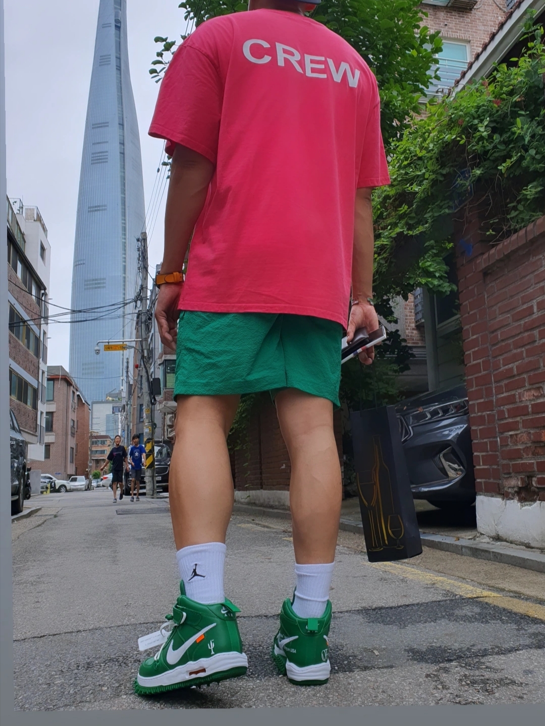 Nike x Off-White Air Force 1 Mid SP Leather Pine Green 착용 스타일