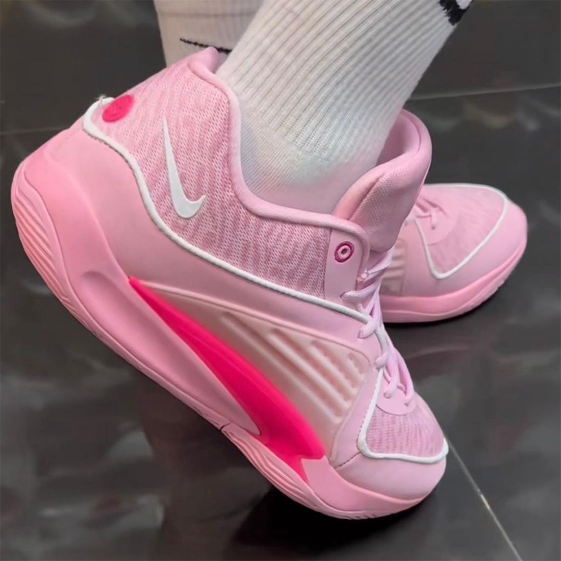 Nike KD 8 Aunt Pearl, Nike KD 13 EP Aunt Pearl 착용 스타일 - 3