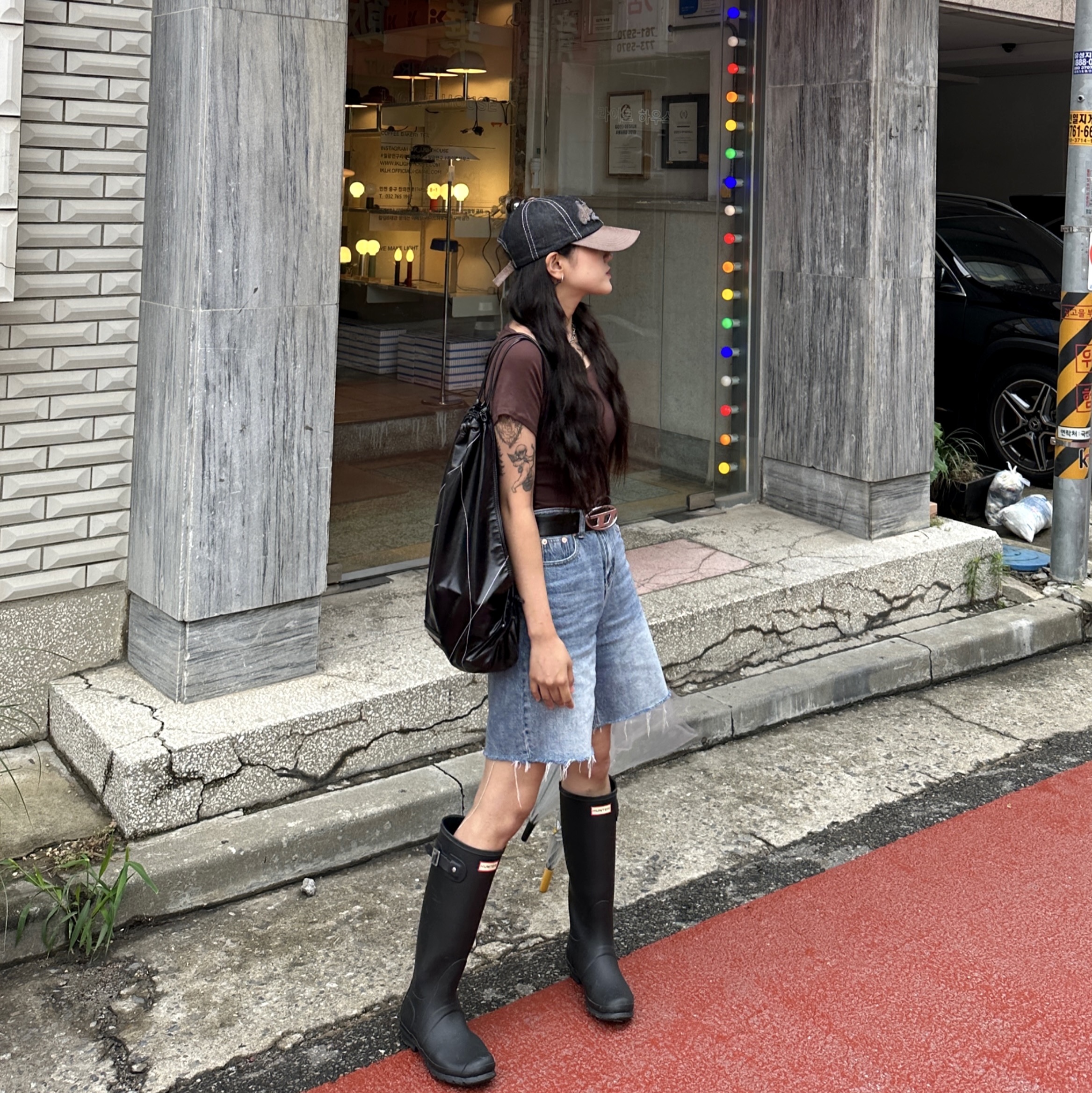 Diesel B-1DR W Leather Belt with D Buckle Black, (W) Hunter Original Tall Rain Boots Black 착용 스타일 - 1