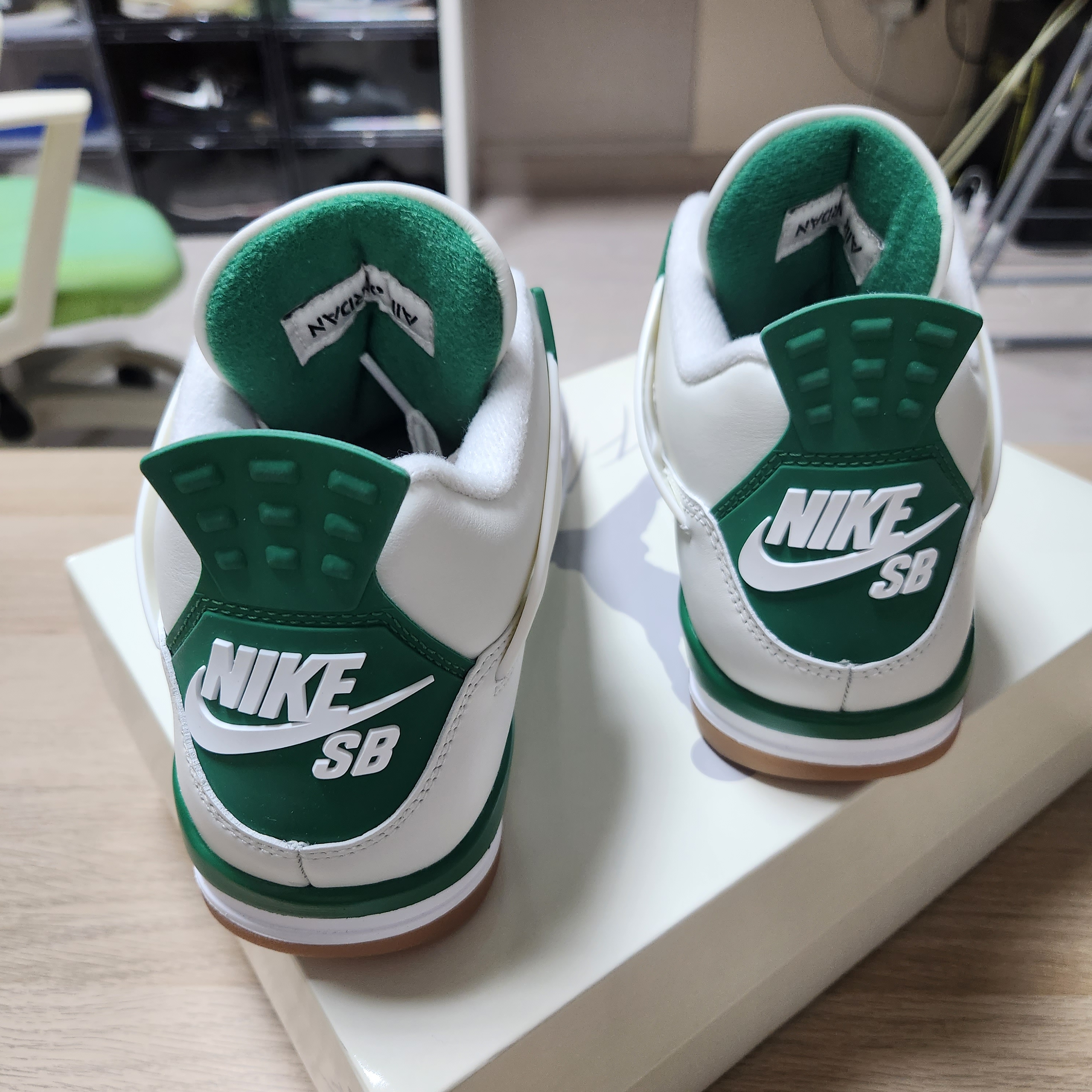 Jordan 4 x Nike SB Retro SP Pine Green 착용 스타일 - 4